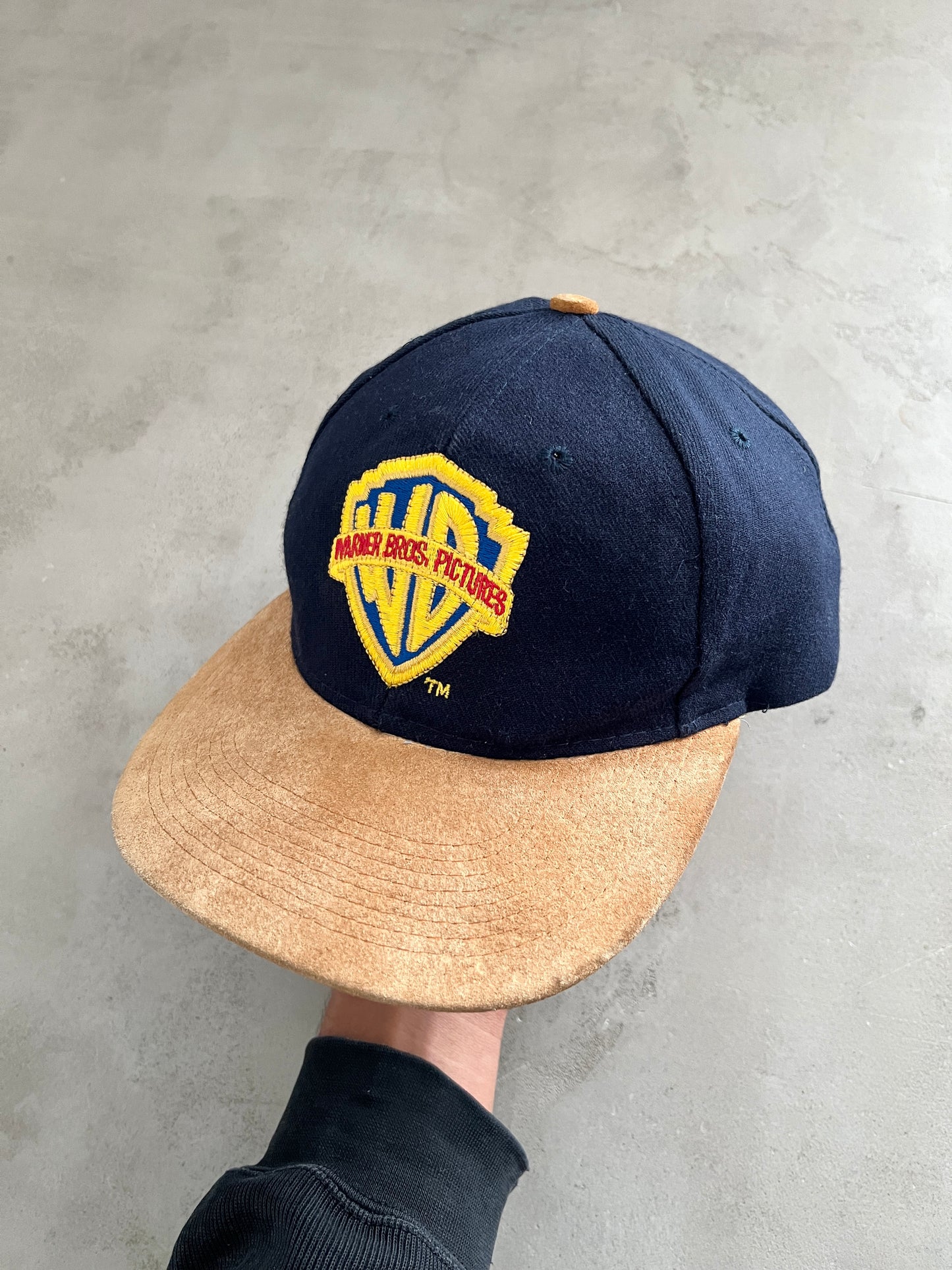 NAVY/BEIGE WARNER BROS CAP - 1990S