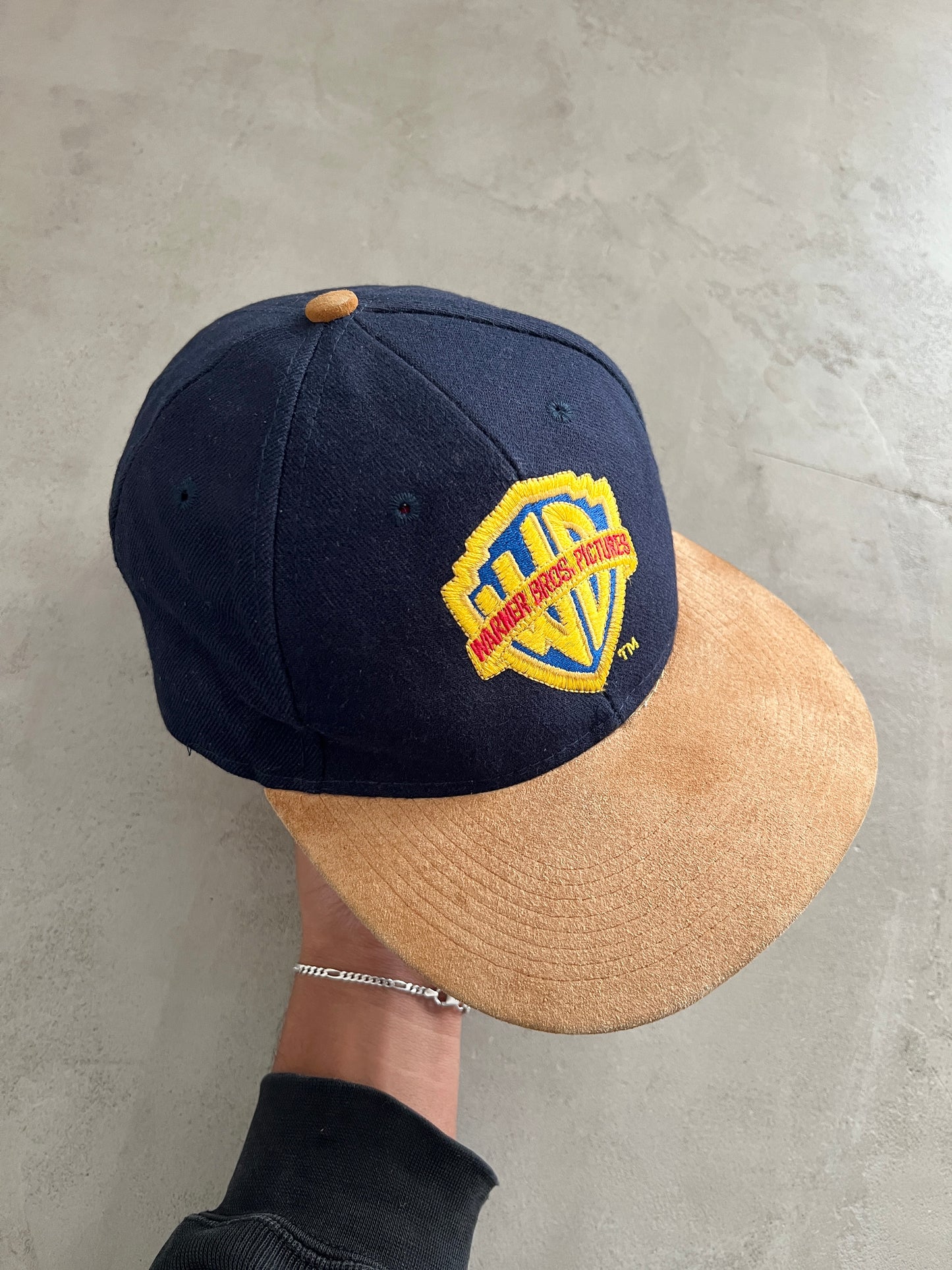 NAVY/BEIGE WARNER BROS CAP - 1990S