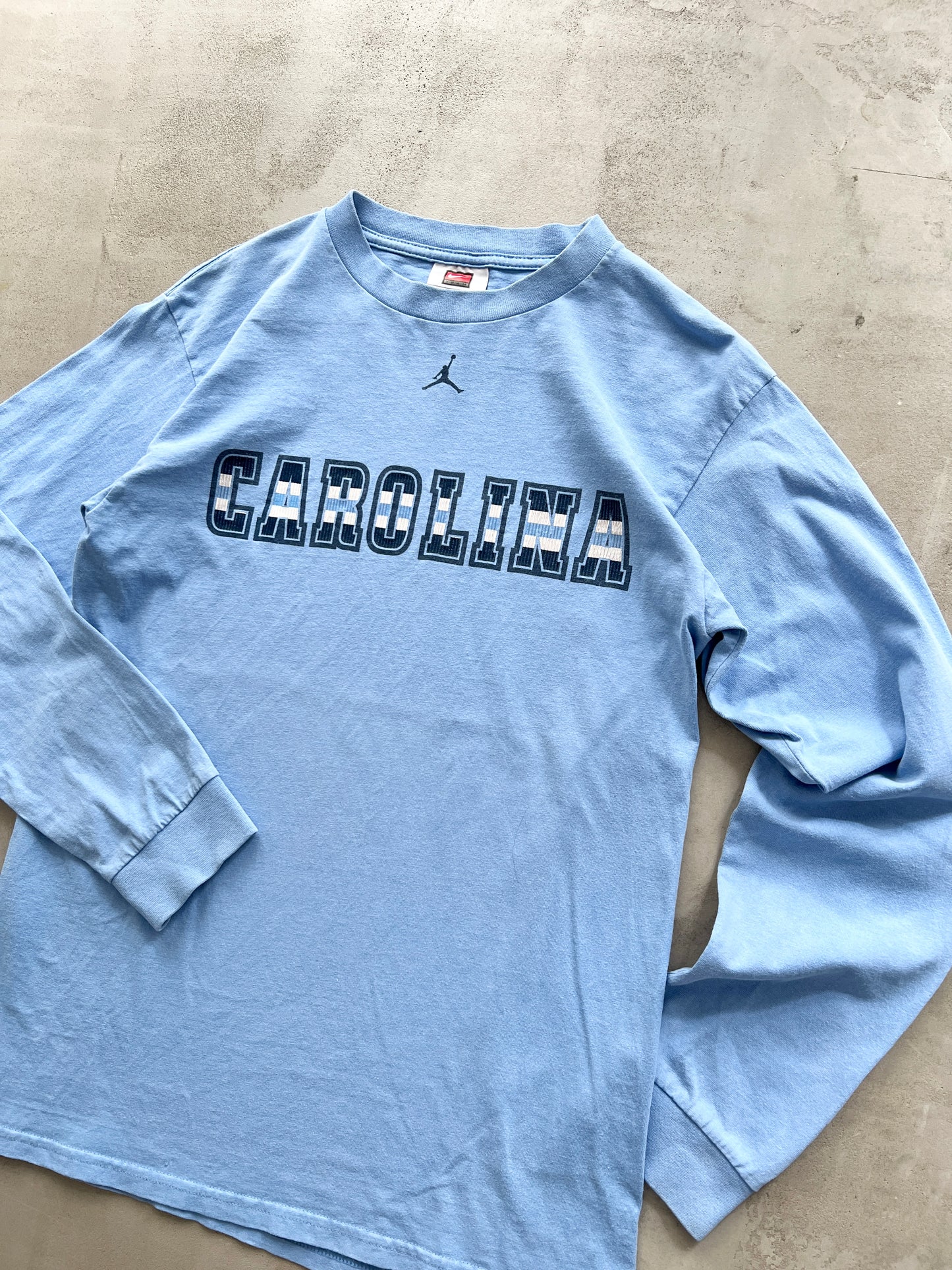 BABY BLUE AIR JORDAN UNC LONGSLEEVE - 1990S - XS