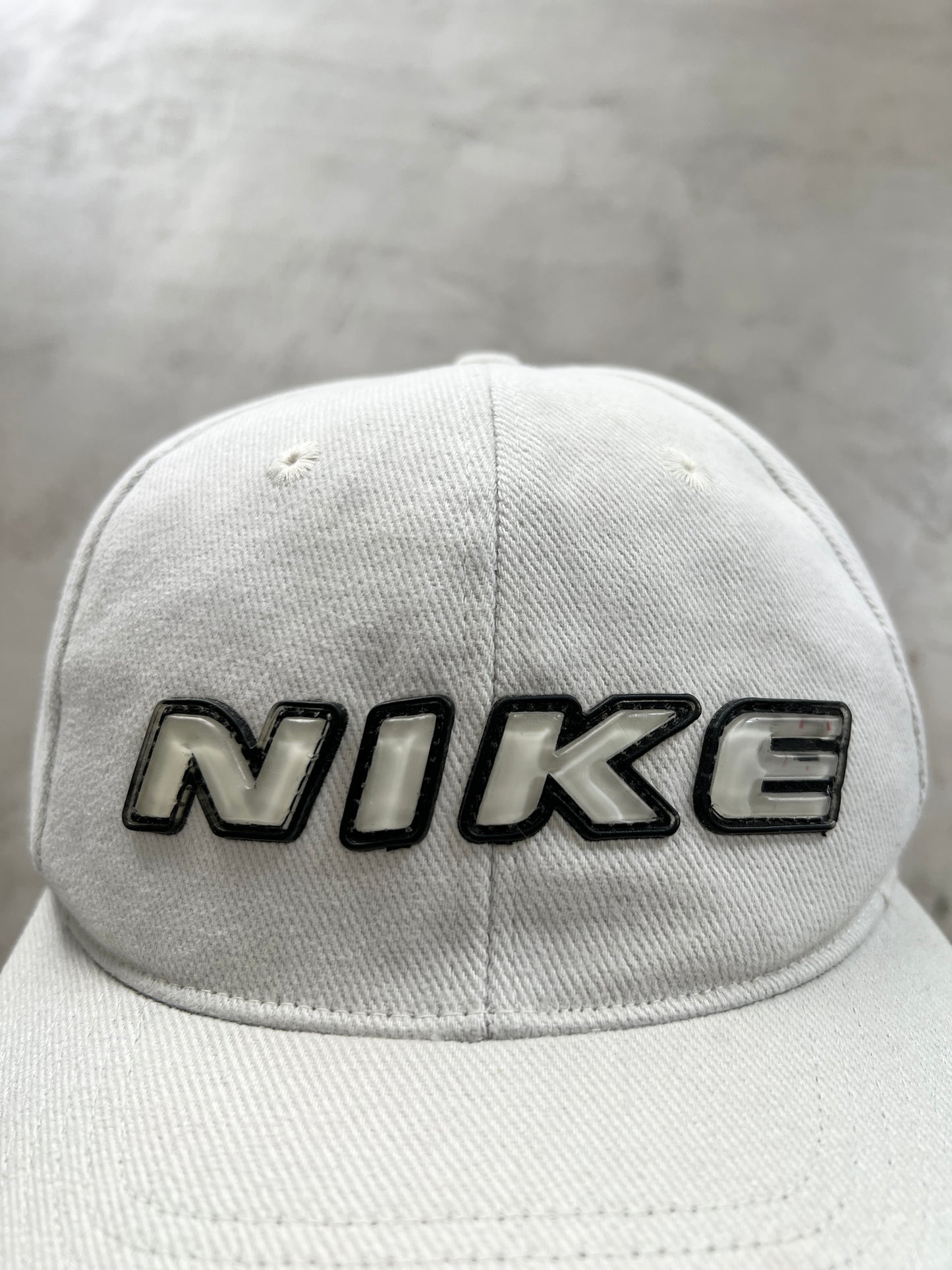 LIGHT BEIGE NIKE CAP - 1990S