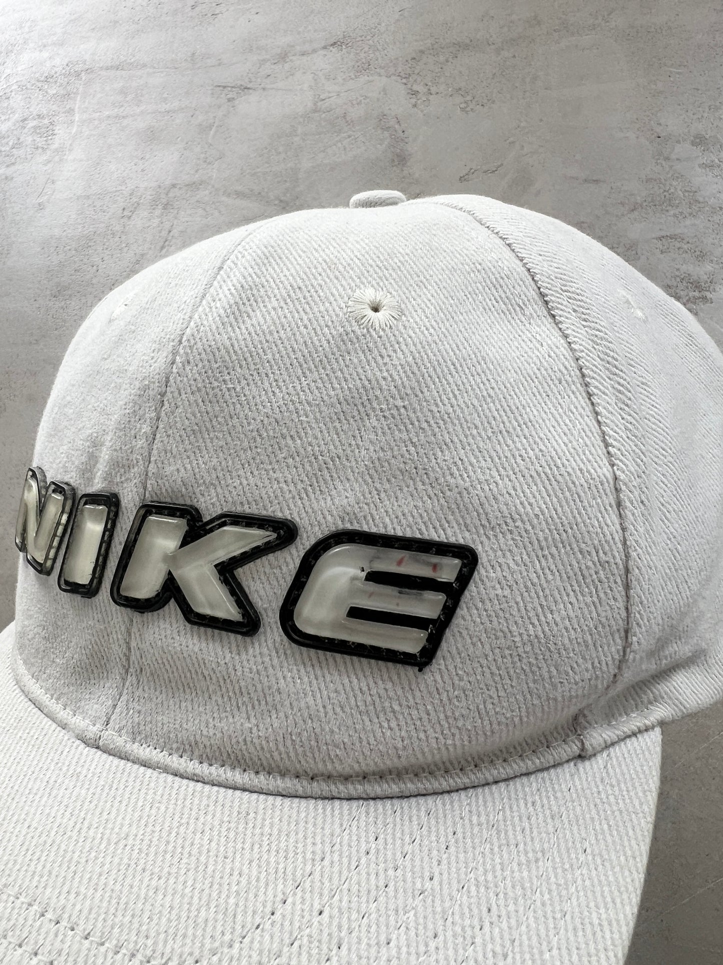 LIGHT BEIGE NIKE CAP - 1990S