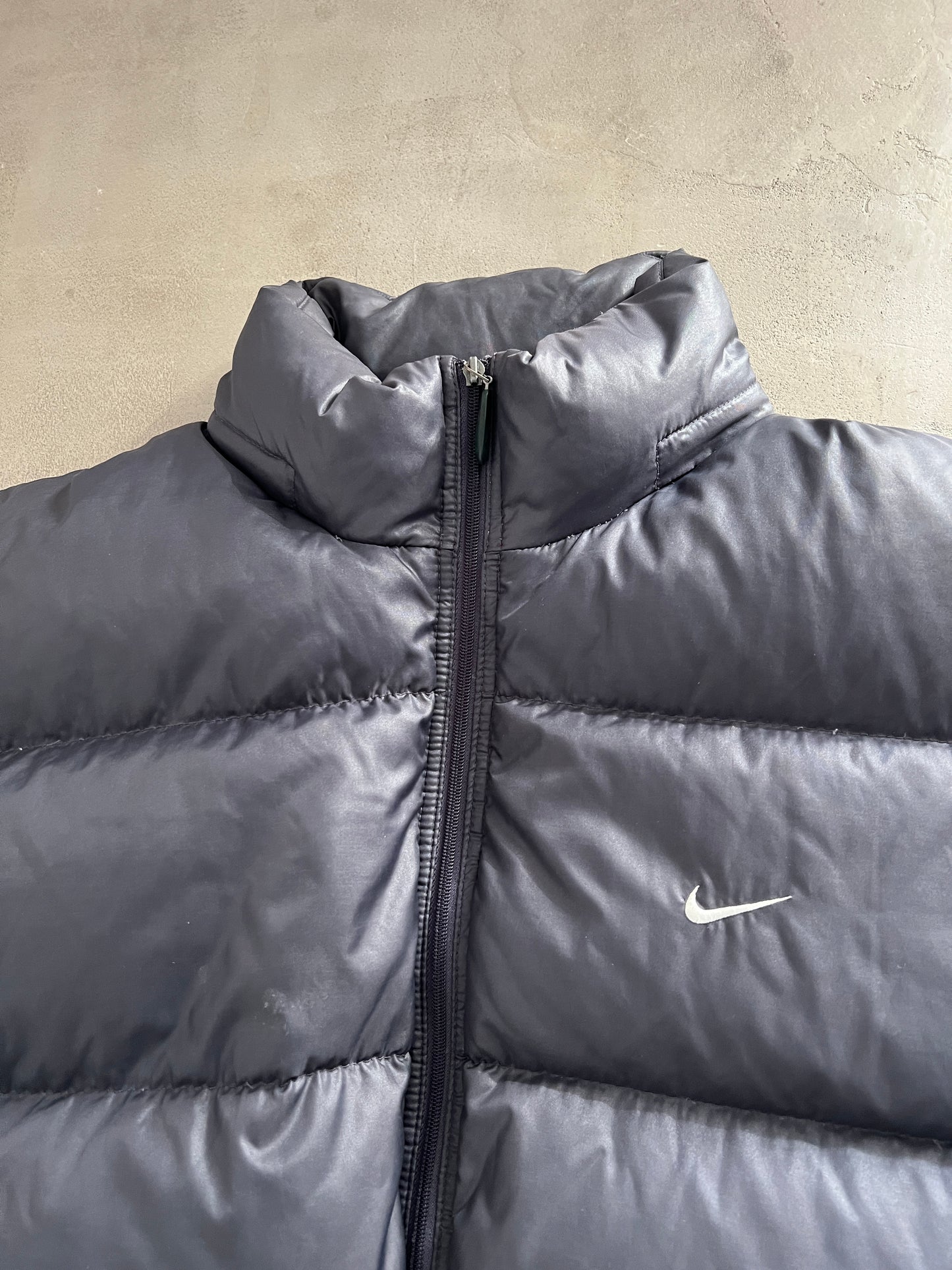 BLACK/CREME NIKE PUFFER - 1990S - L