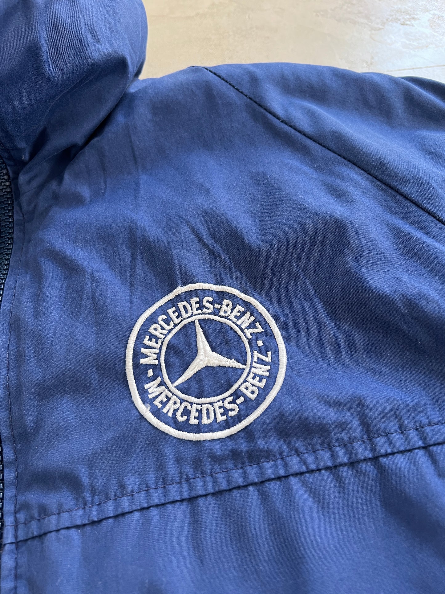 NAVY MERCEDES BENZ JACKET - 1990S - M