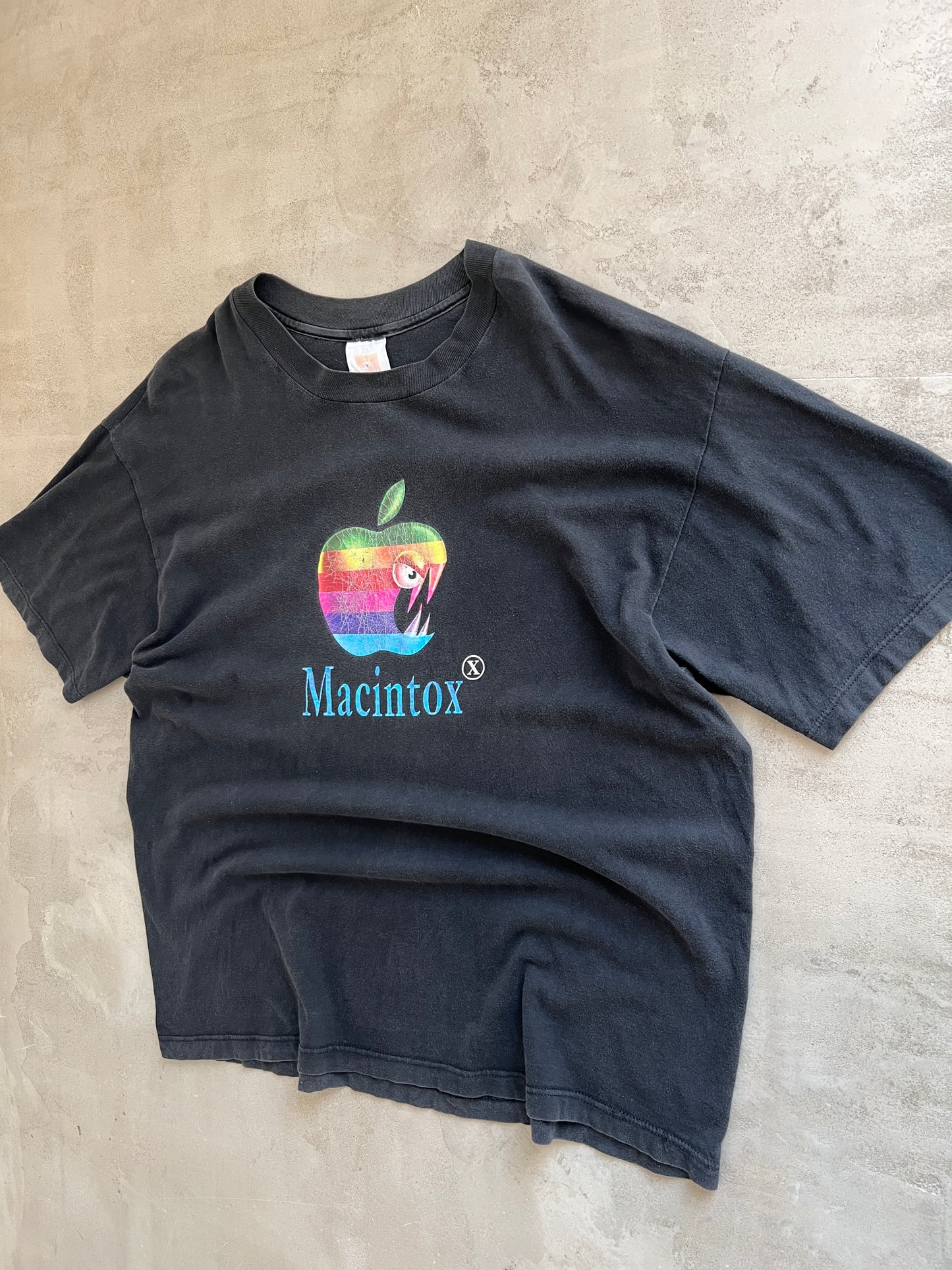 BLACK APPLE PARODY TEE - 1990S - L