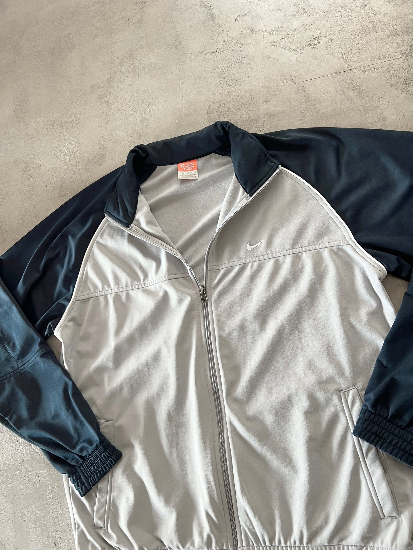 GREY NIKE TRACK JACKET - 2000S - L
