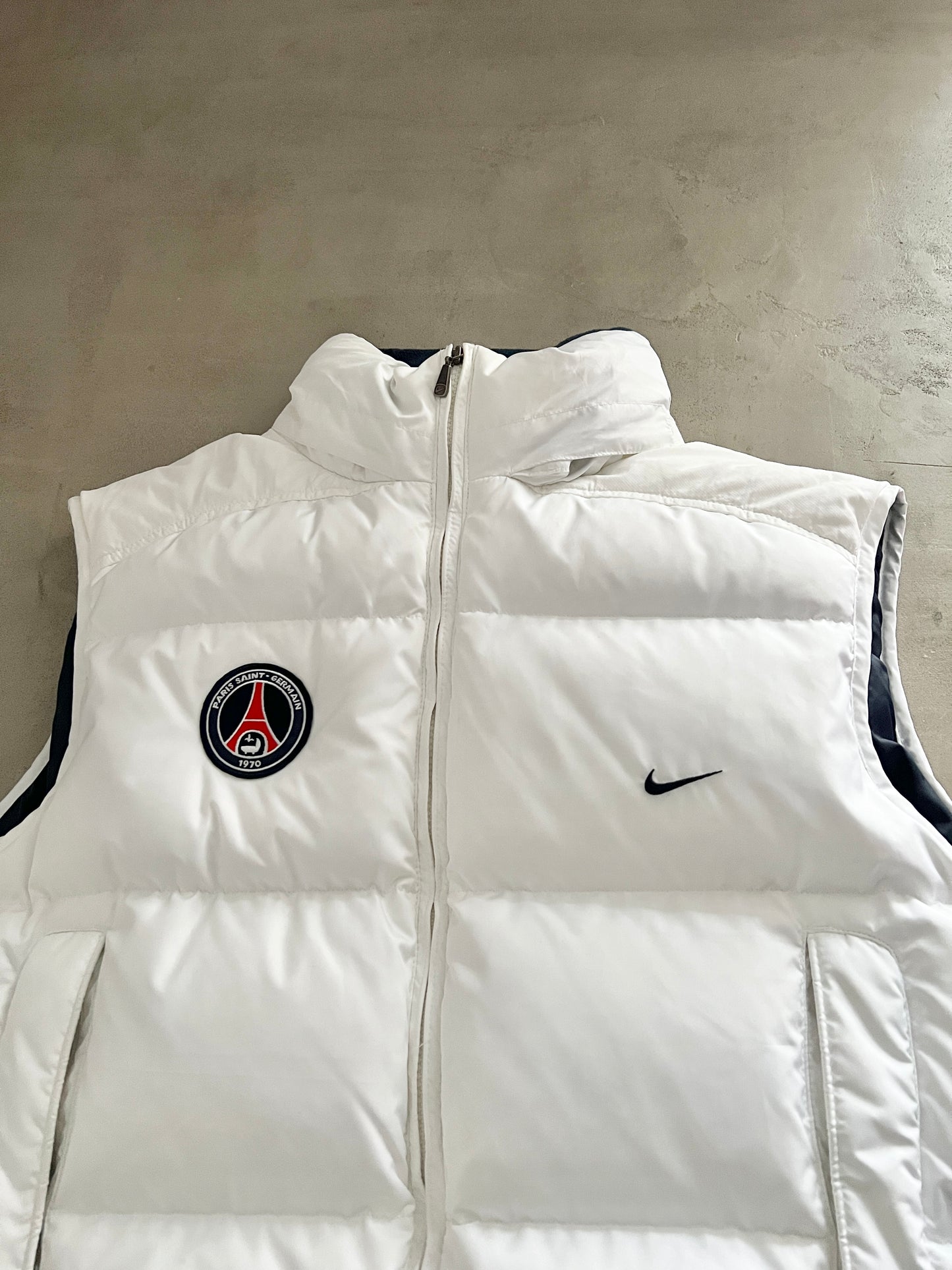 WHITE PSG NIKE PUFFER VEST - 2000S - L