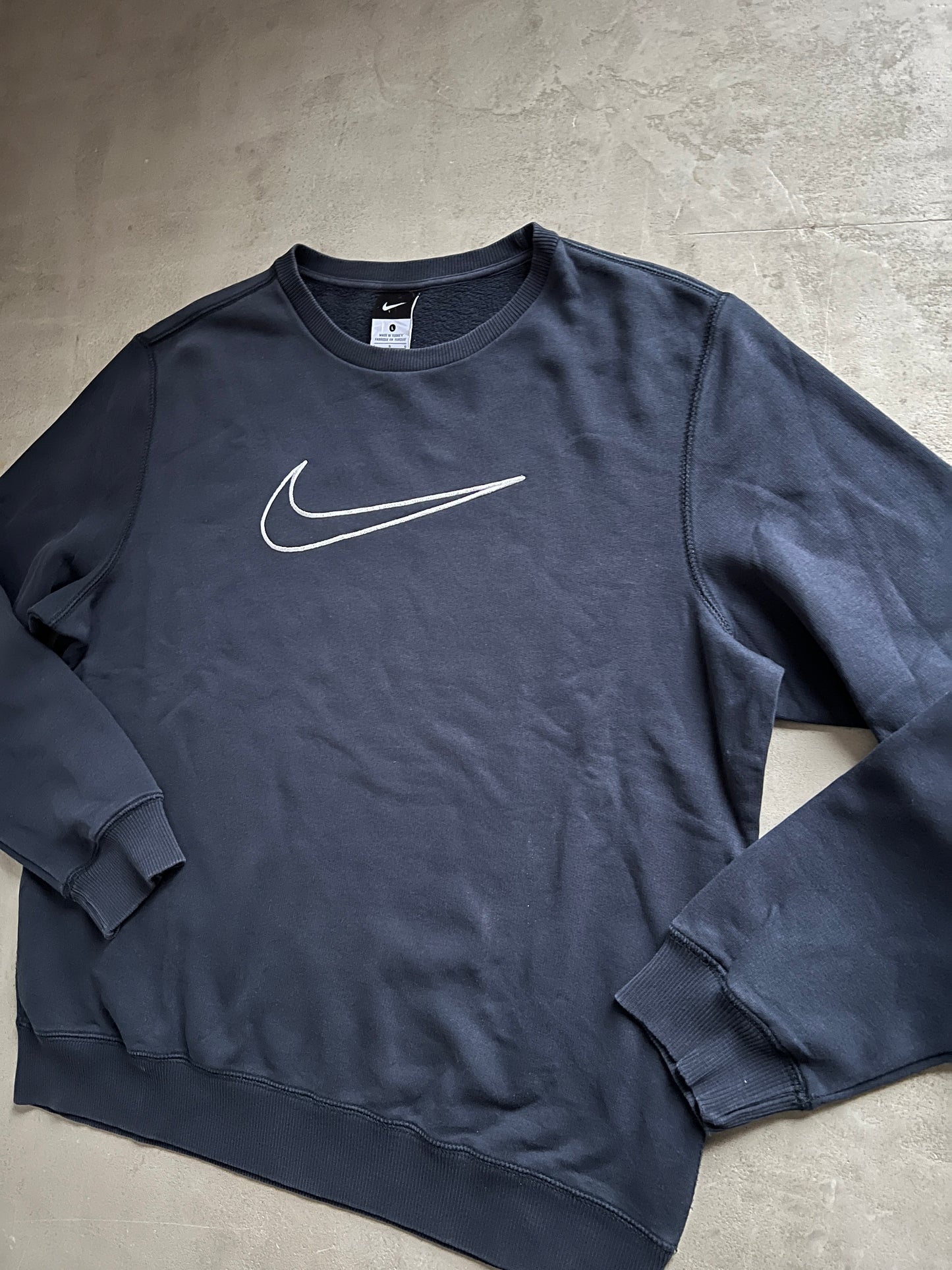 NAVY NIKE SWEATER - 2000S - L