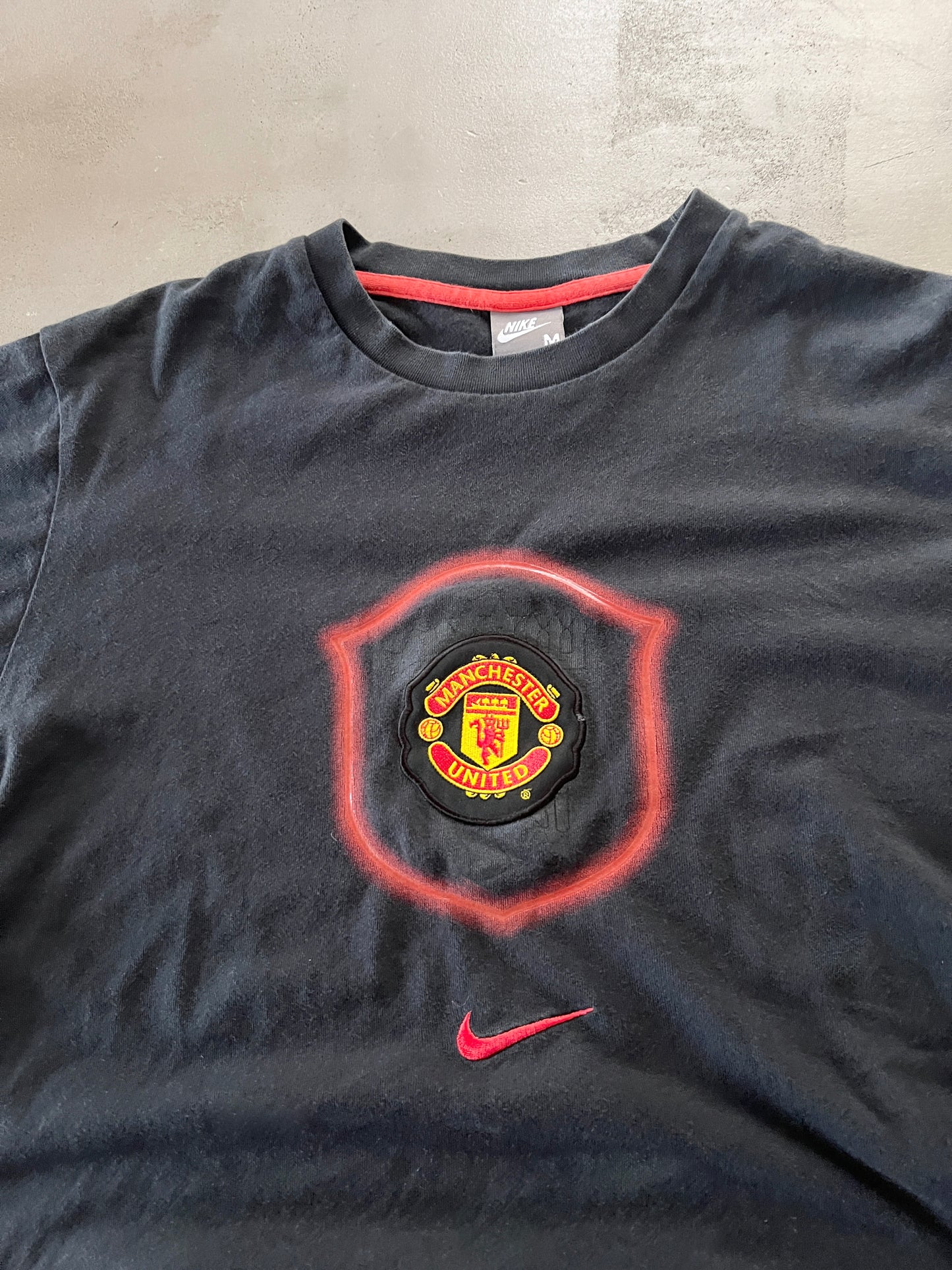 BLACK NIKE MANCHESTER UNITED TEE - 2000S - M