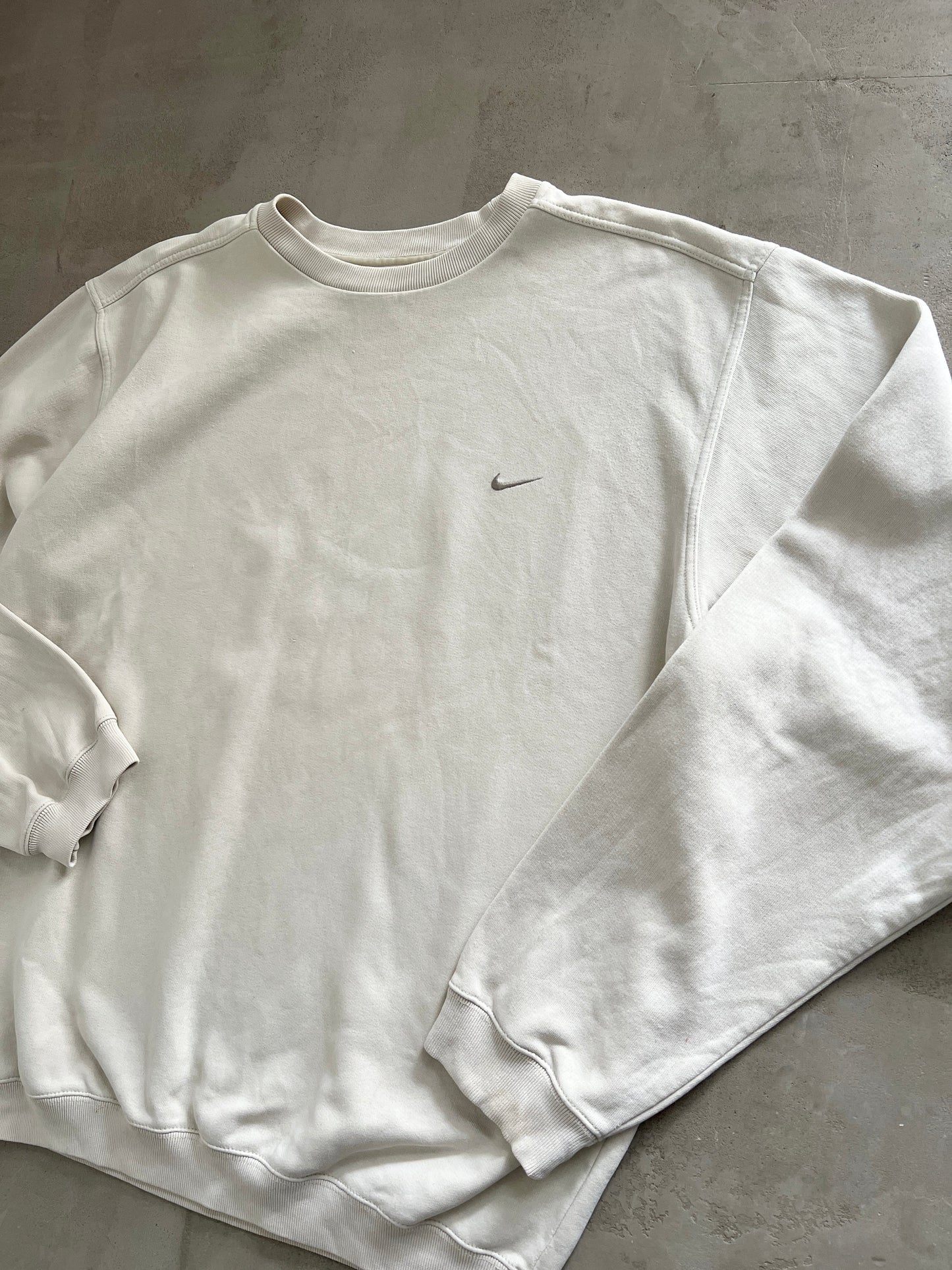 CREME NIKE SWEATER - 2000S - L