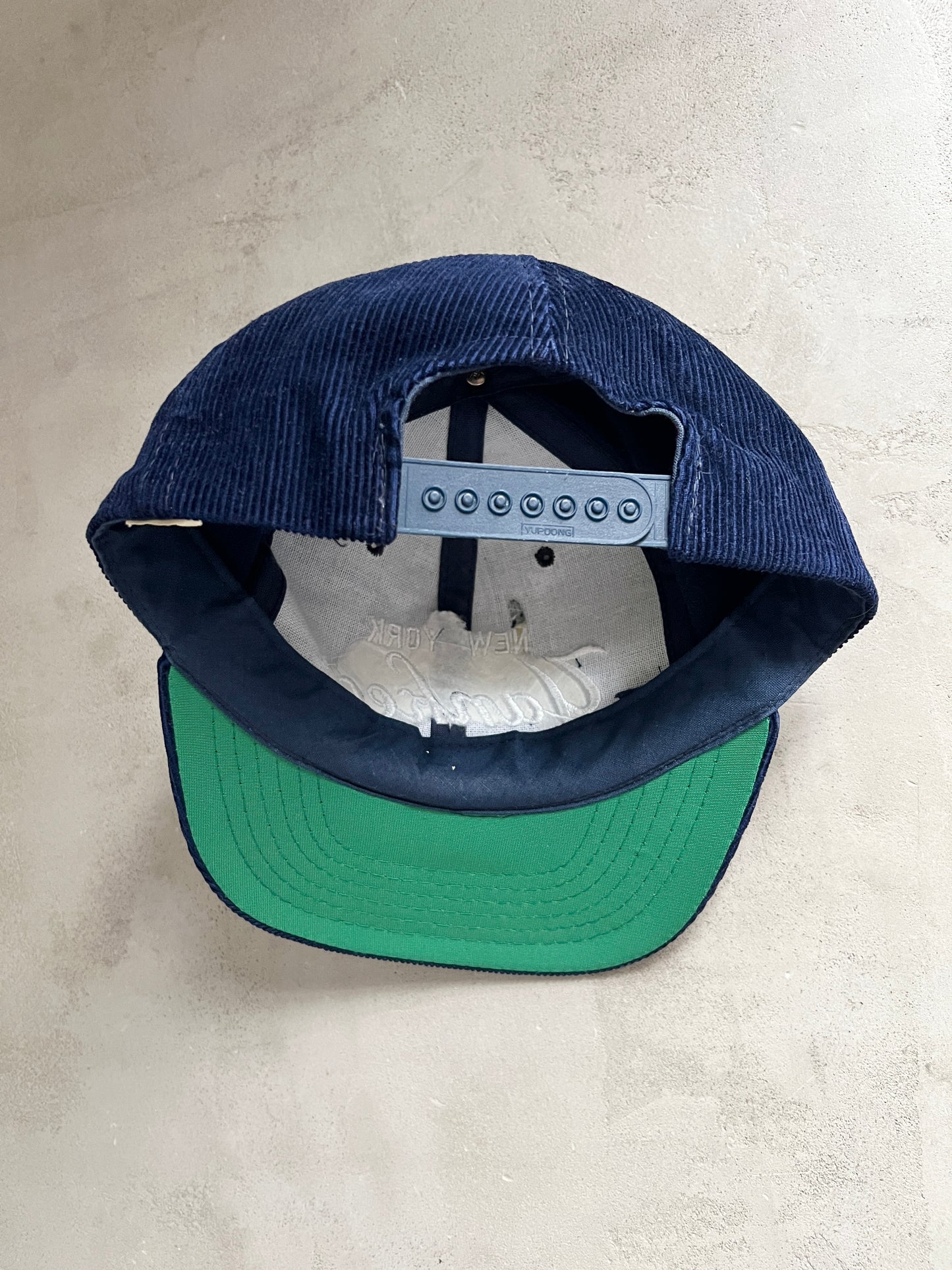 NAVY YANKEES CORDUROY CAP - 1990S