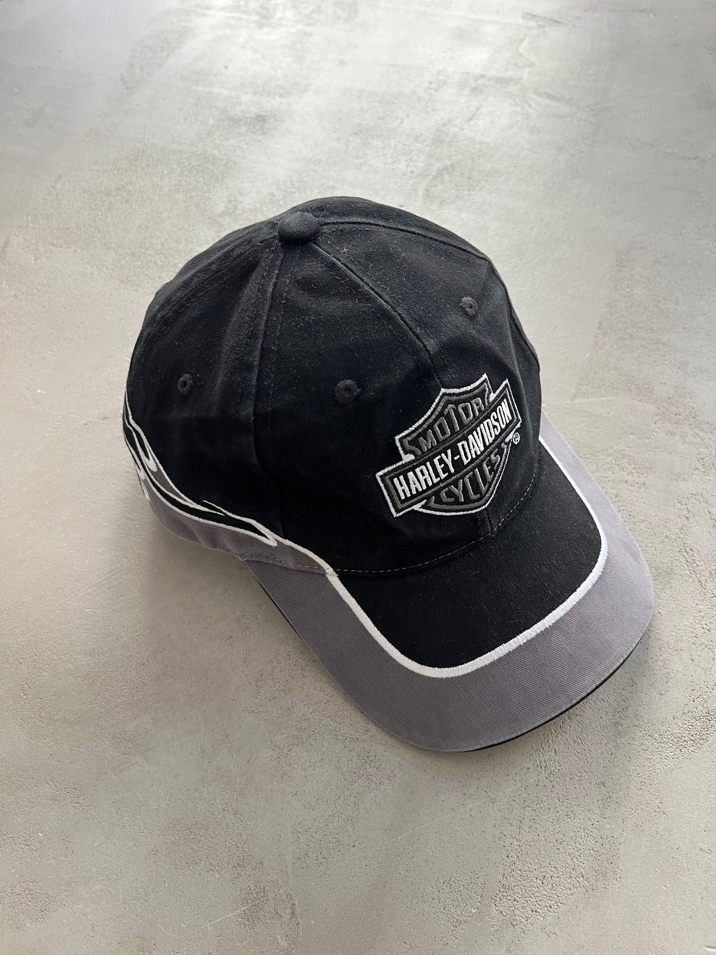 BLACK/GREY HARLEY DAVIDSON CAP - 1990S