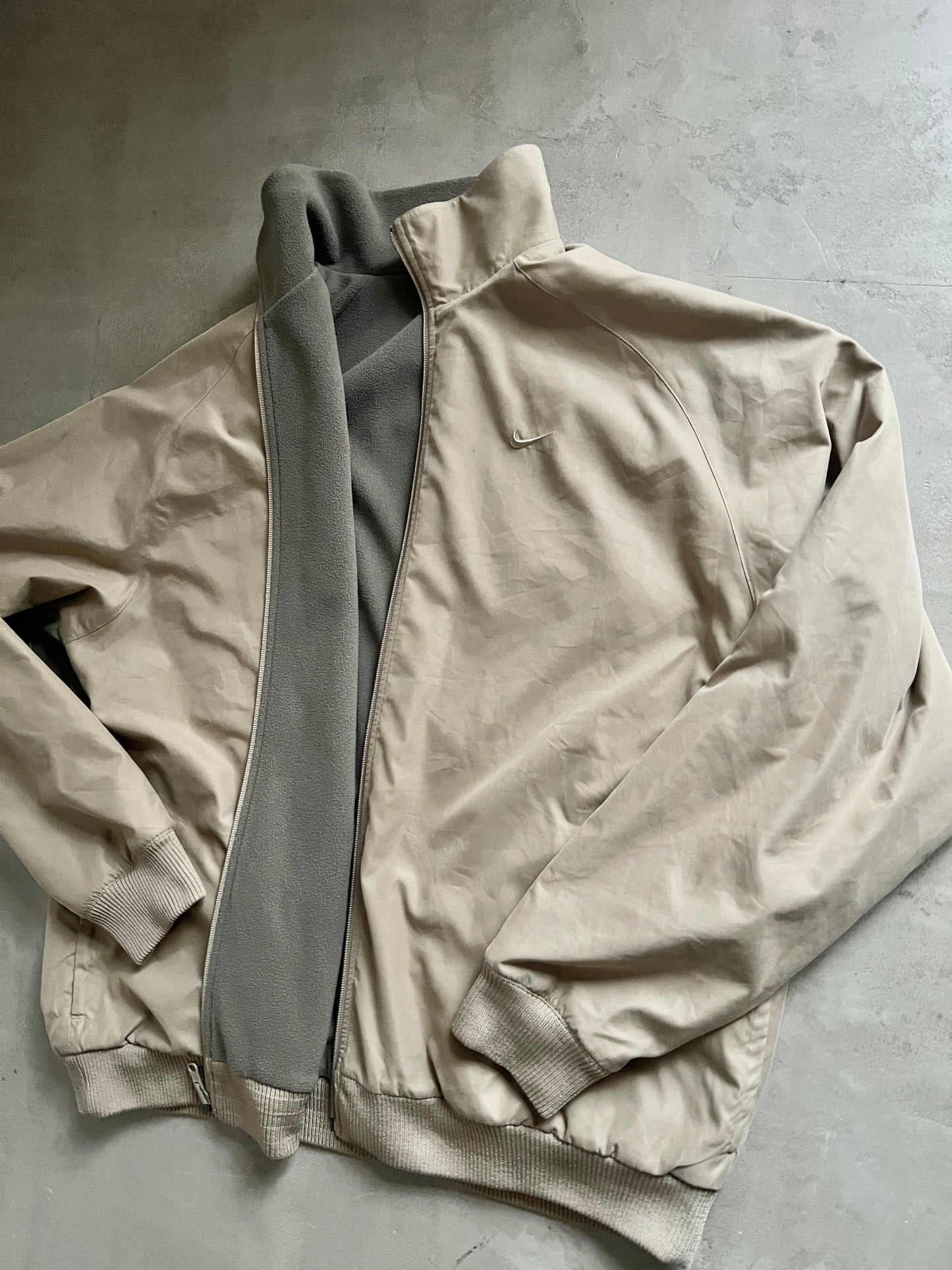 BEIGE NIKE FLEECE REVERSIBLE - 2000S - L