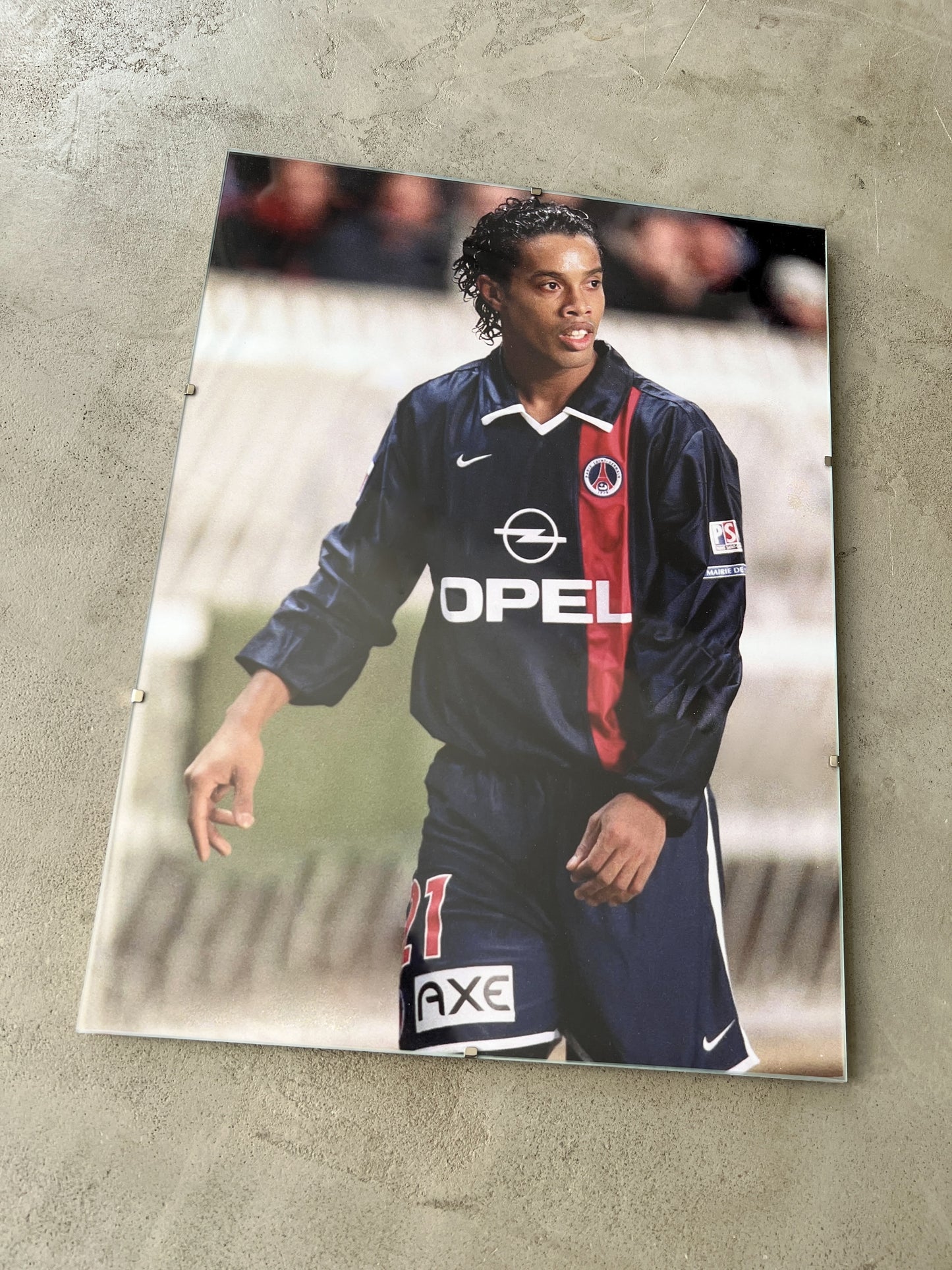 RONALDINHO PSG GLASS PRINT