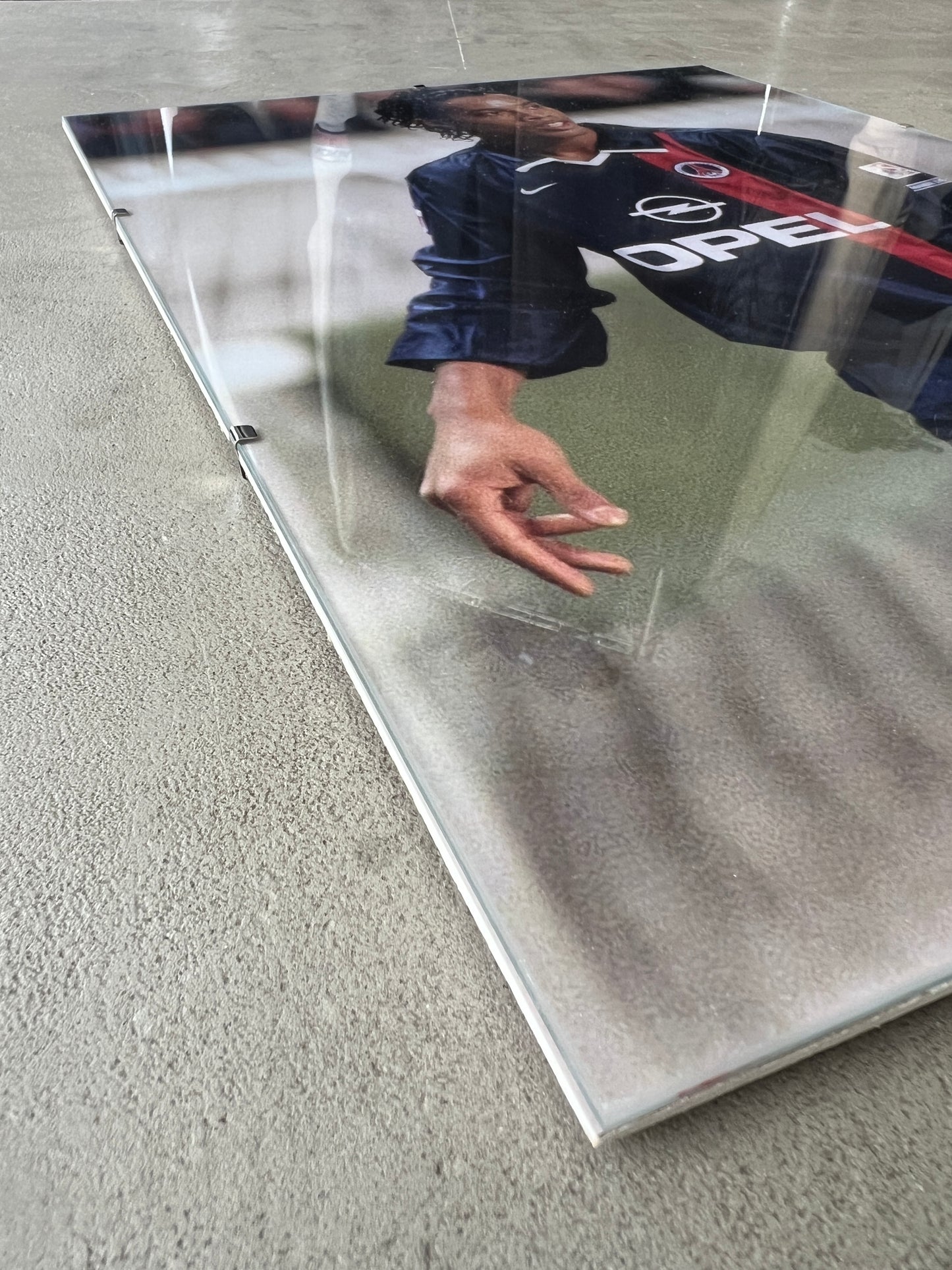 RONALDINHO PSG GLASS PRINT