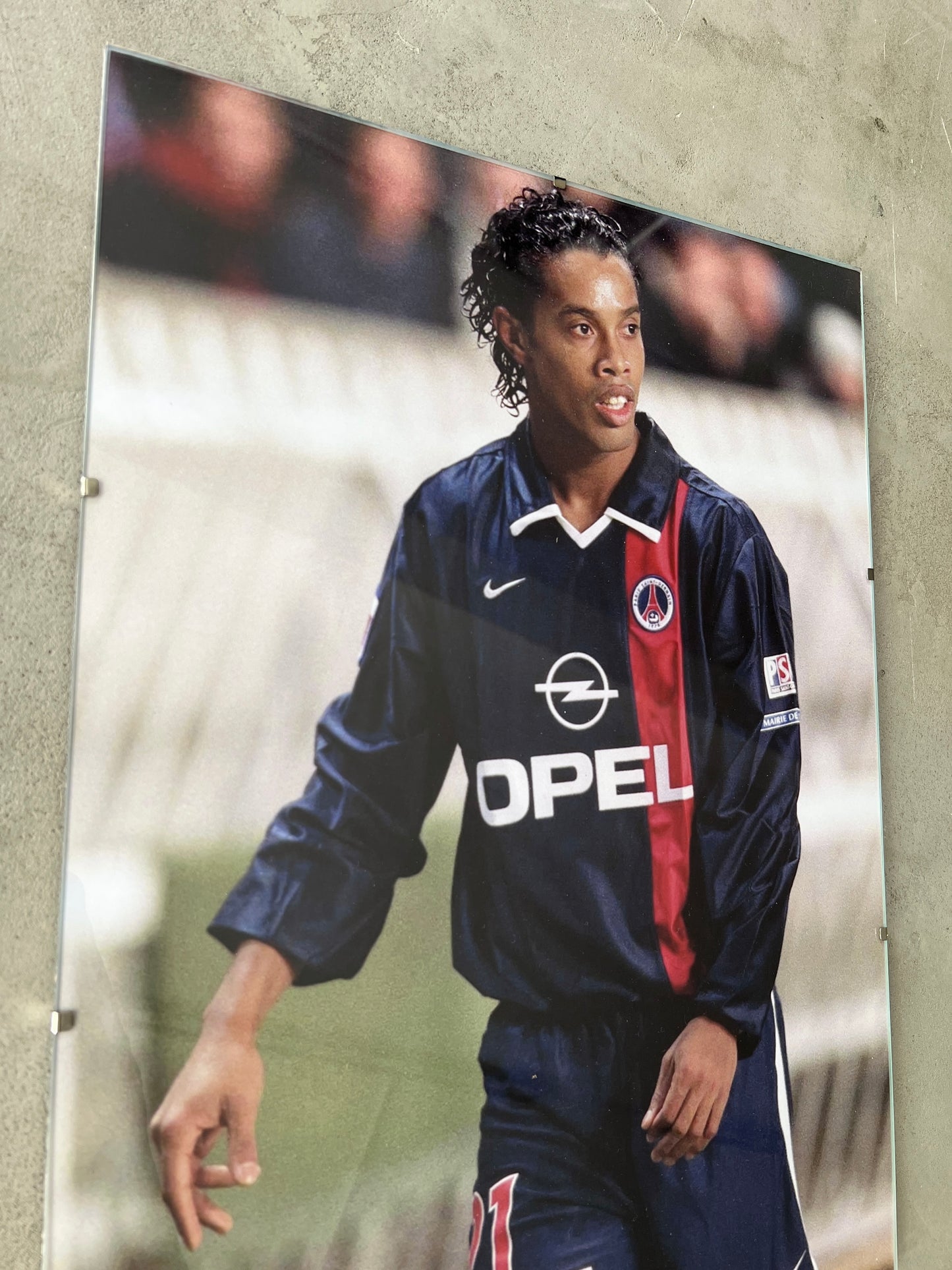 RONALDINHO PSG GLASS PRINT