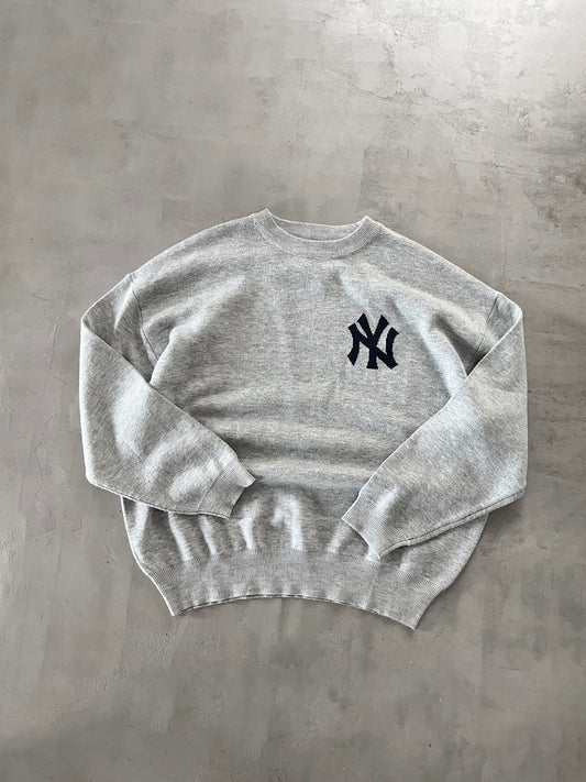 GREY YANKEES KNIT SWEATER - 1990S - XL/L