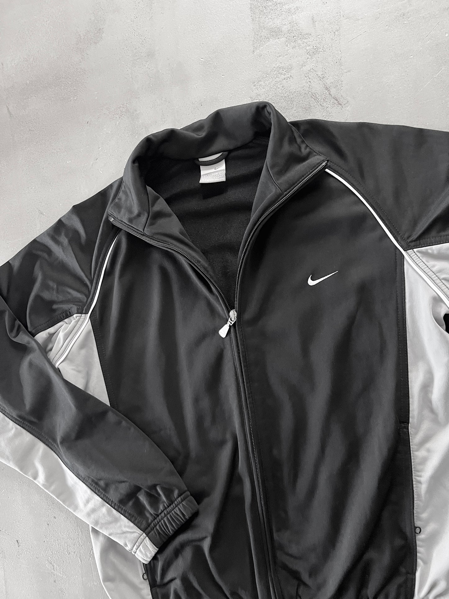 BLACK/GREY NIKE TRACK JACKET - 2000S - S