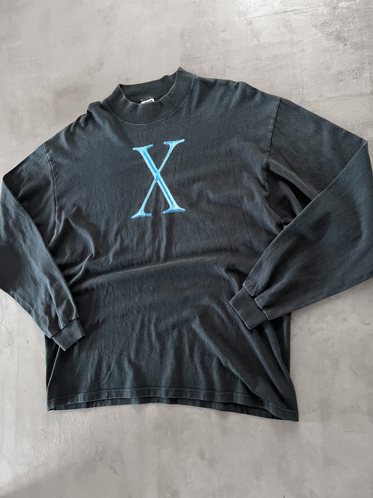 FADED BLACK APPLE X LONGSLEEVE - 2000S - XL/XXL