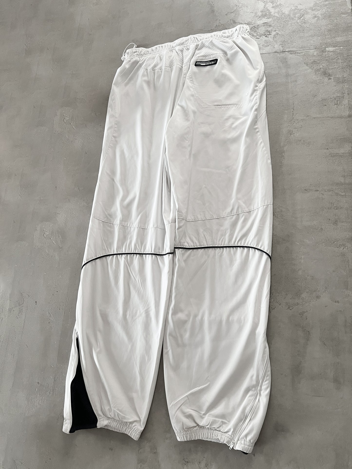 WHITE NIKE TRACK PANTS - 2000S - L