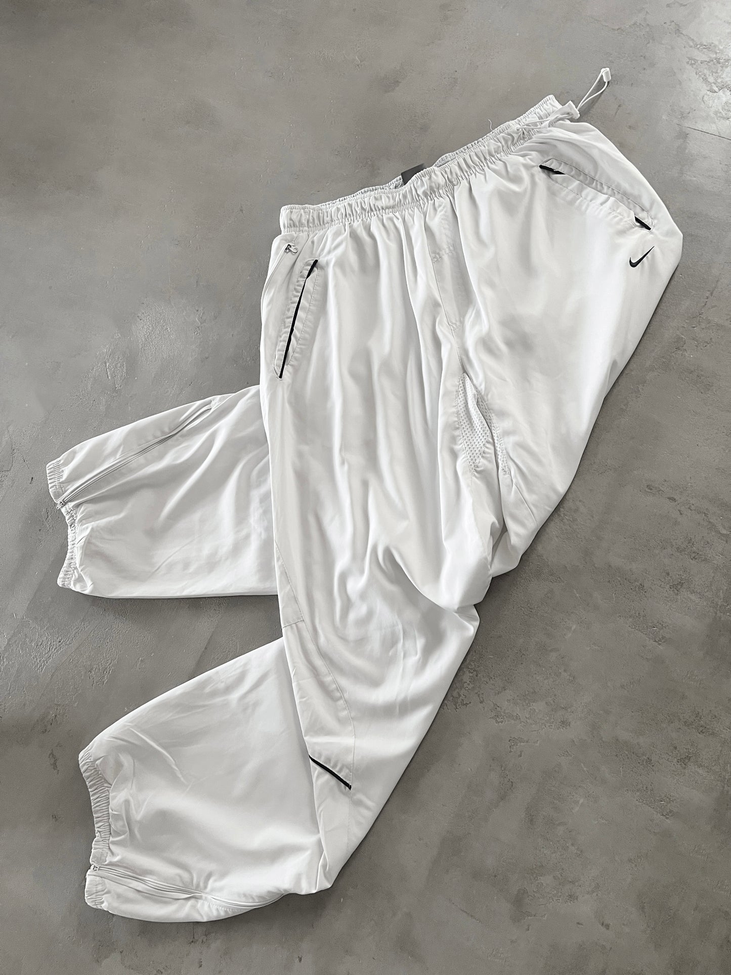 WHITE NIKE TRACK PANTS - 2000S - L