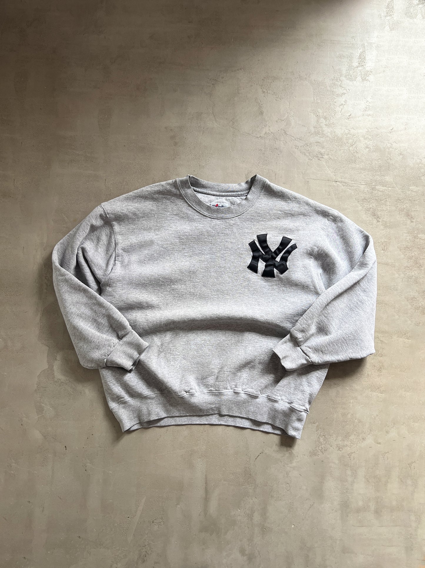 GREY YANKEES SWEATER - 1990S - L