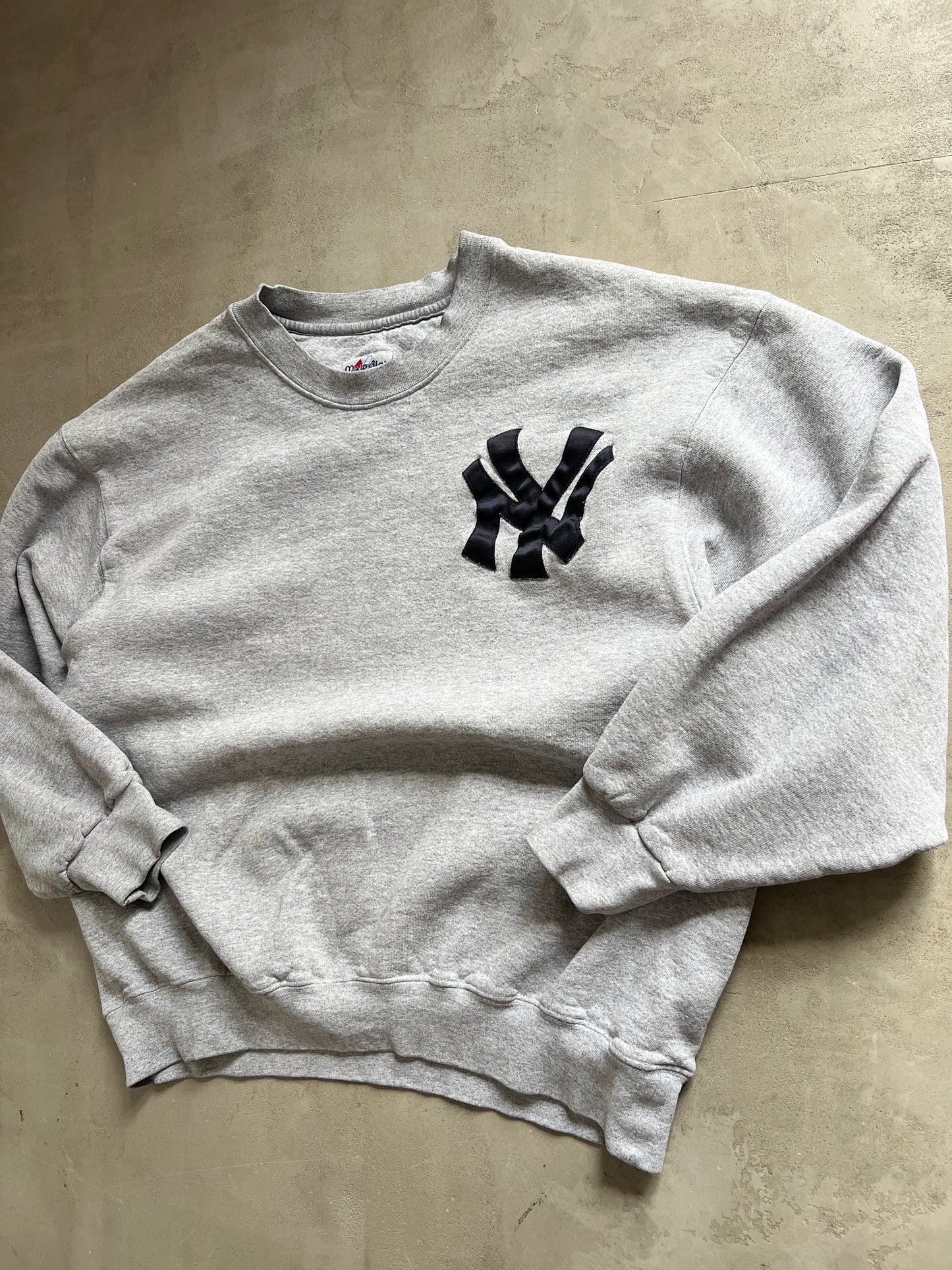 GREY YANKEES SWEATER - 1990S - L