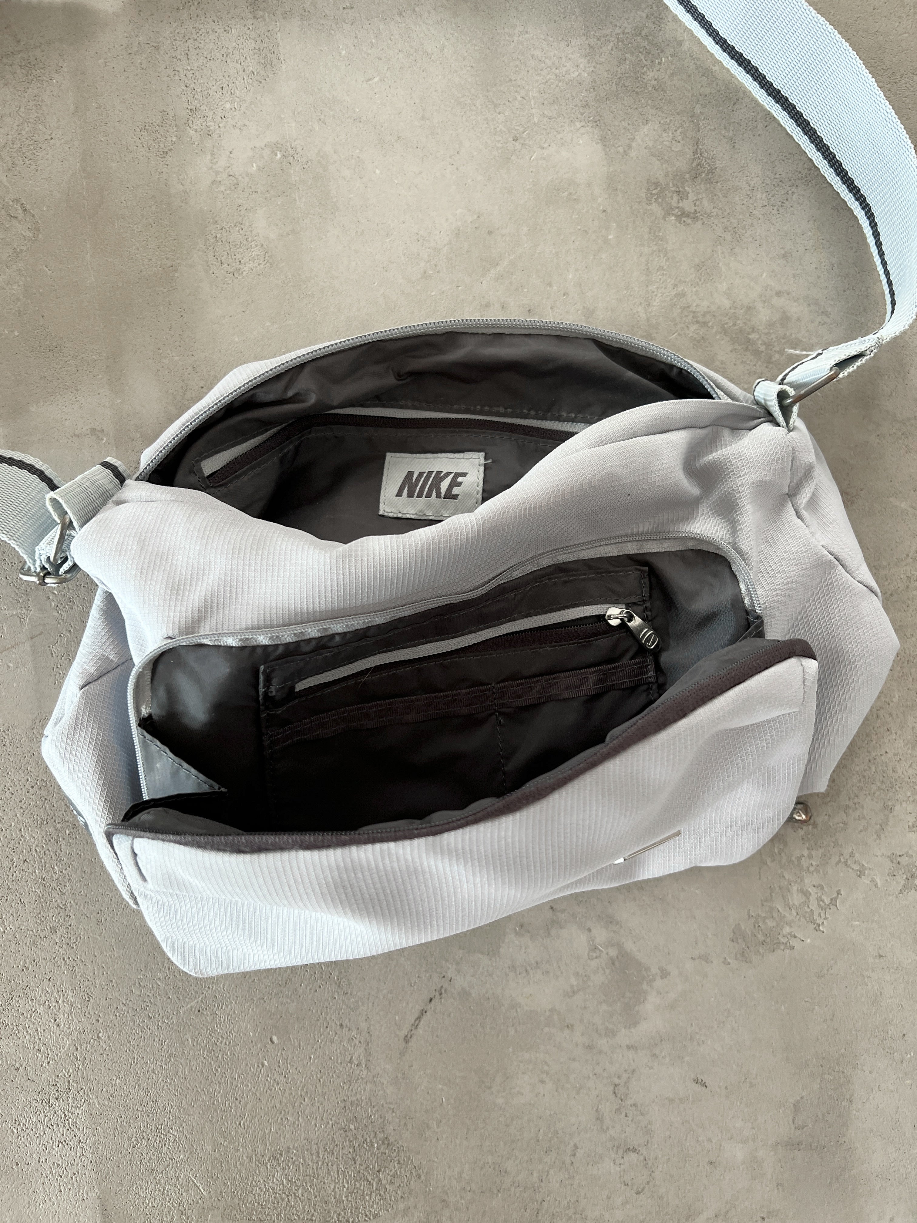 バッグ 00s archive NIKE tech boston bag grey GREY/BABY BLUE NIKE BAG - 2000S – seckstudios