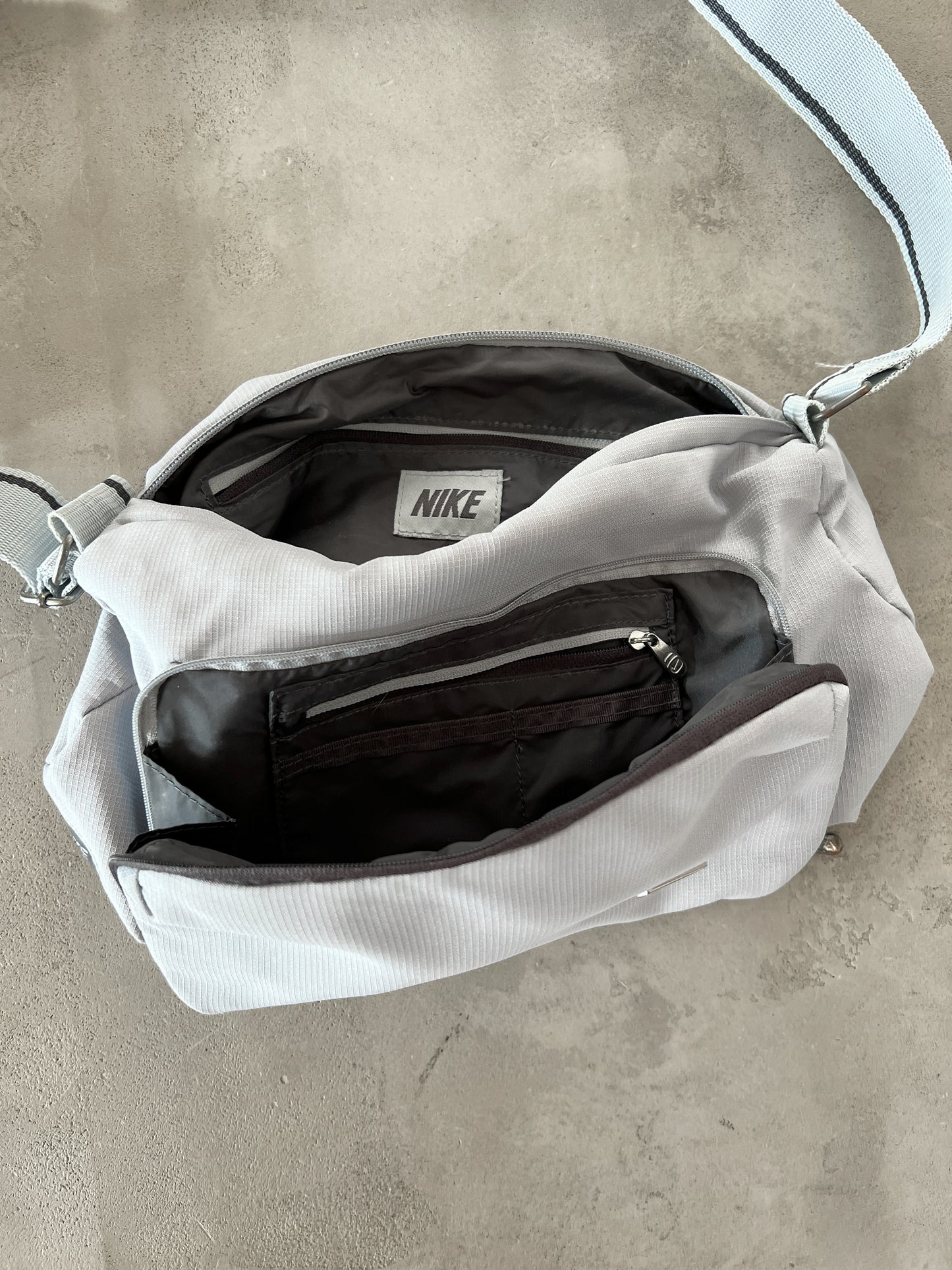 GREY/BABY BLUE NIKE BAG - 2000S