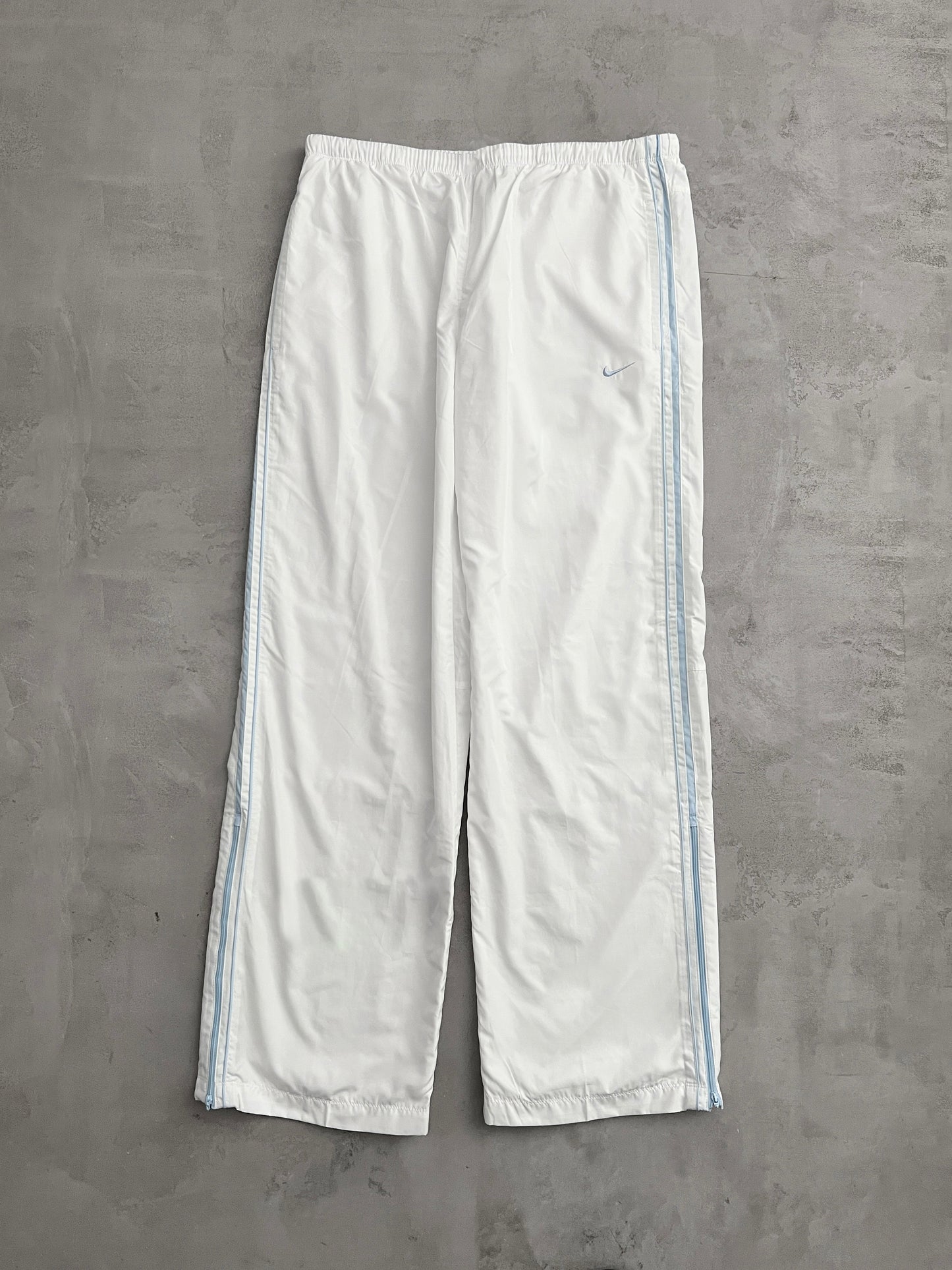 WHITE/BABY BLUE NIKE TRACK PANTS - 2000S - L/XL