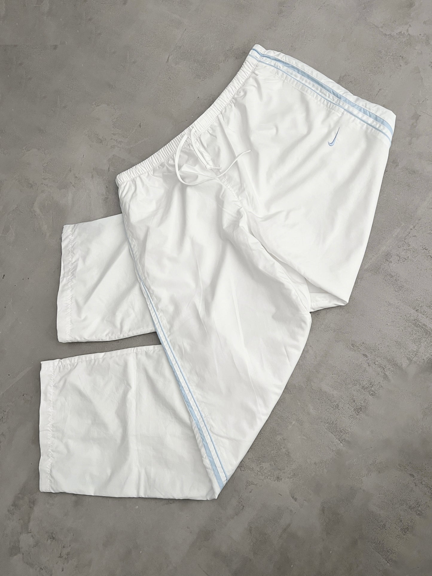 WHITE/BABY BLUE NIKE TRACK PANTS - 2000S - L/XL