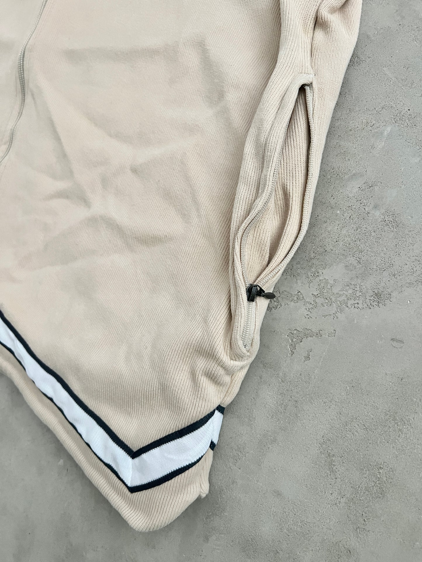 CREME NIKE AIR JORDAN - 2000S - XXL