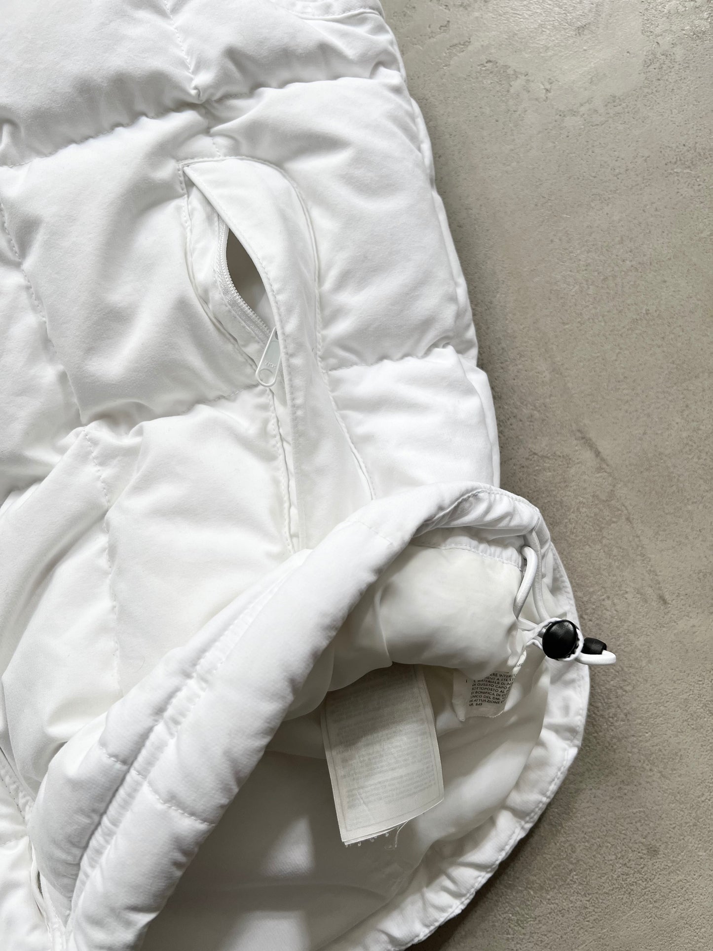 WHITE NIKE PUFFER VEST - 2000S - S