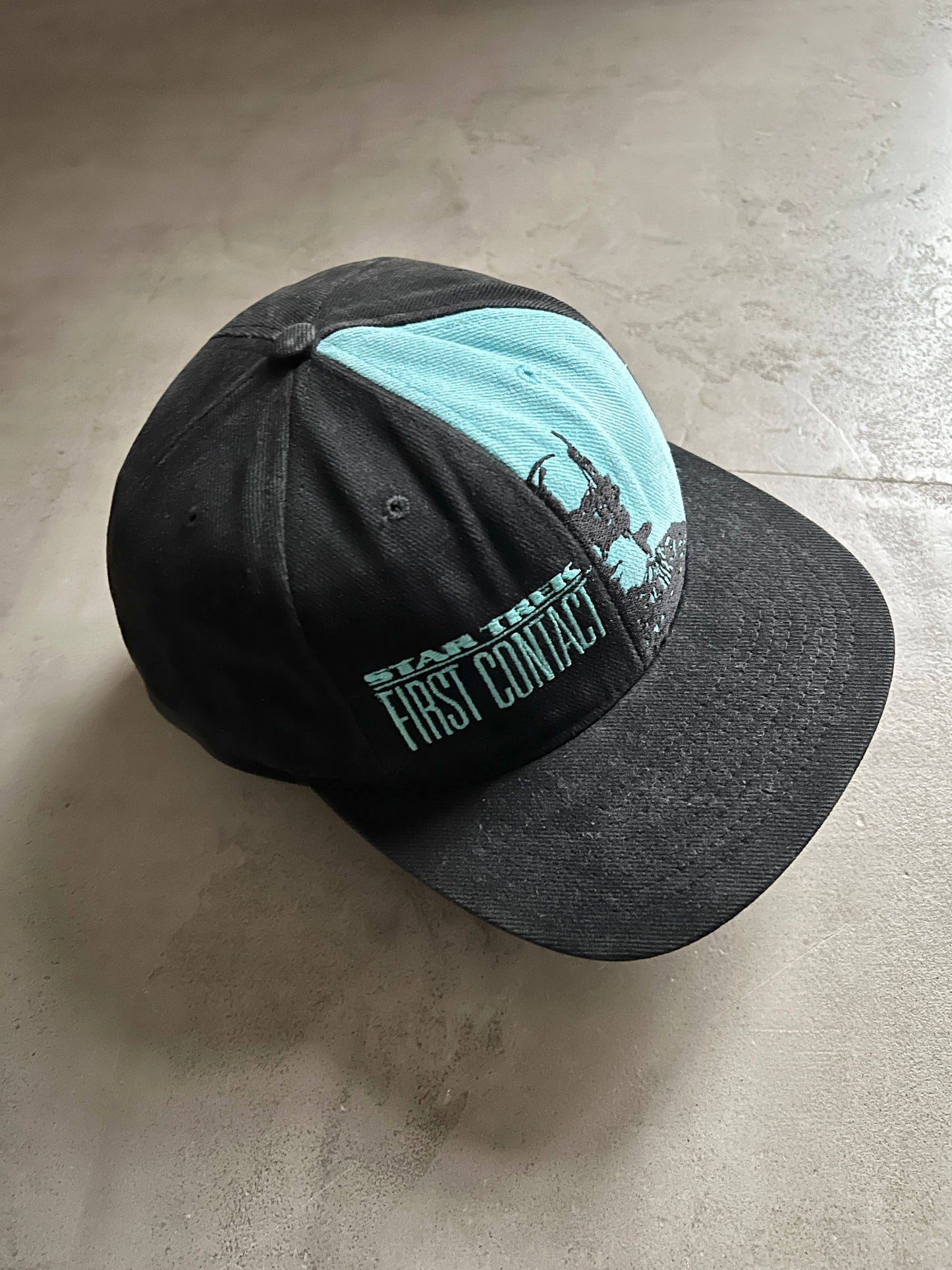 BLACK/LIGHT BLUE STAR TREK CAP - 1990S