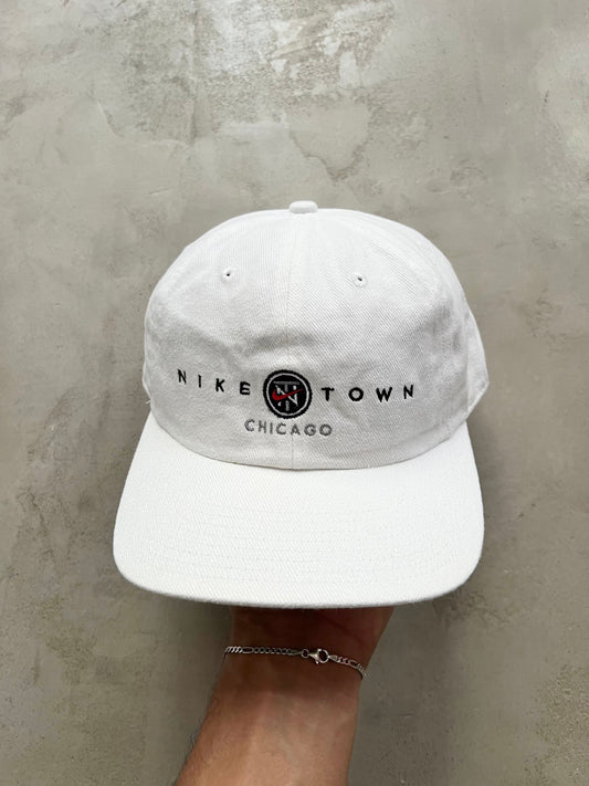 WHITE NIKE TOWN CHICAGO CAP - 1990S