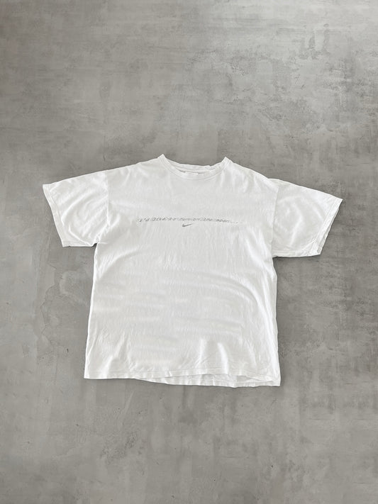 WHITE NIKE RUNNING TEE - 1990S - L