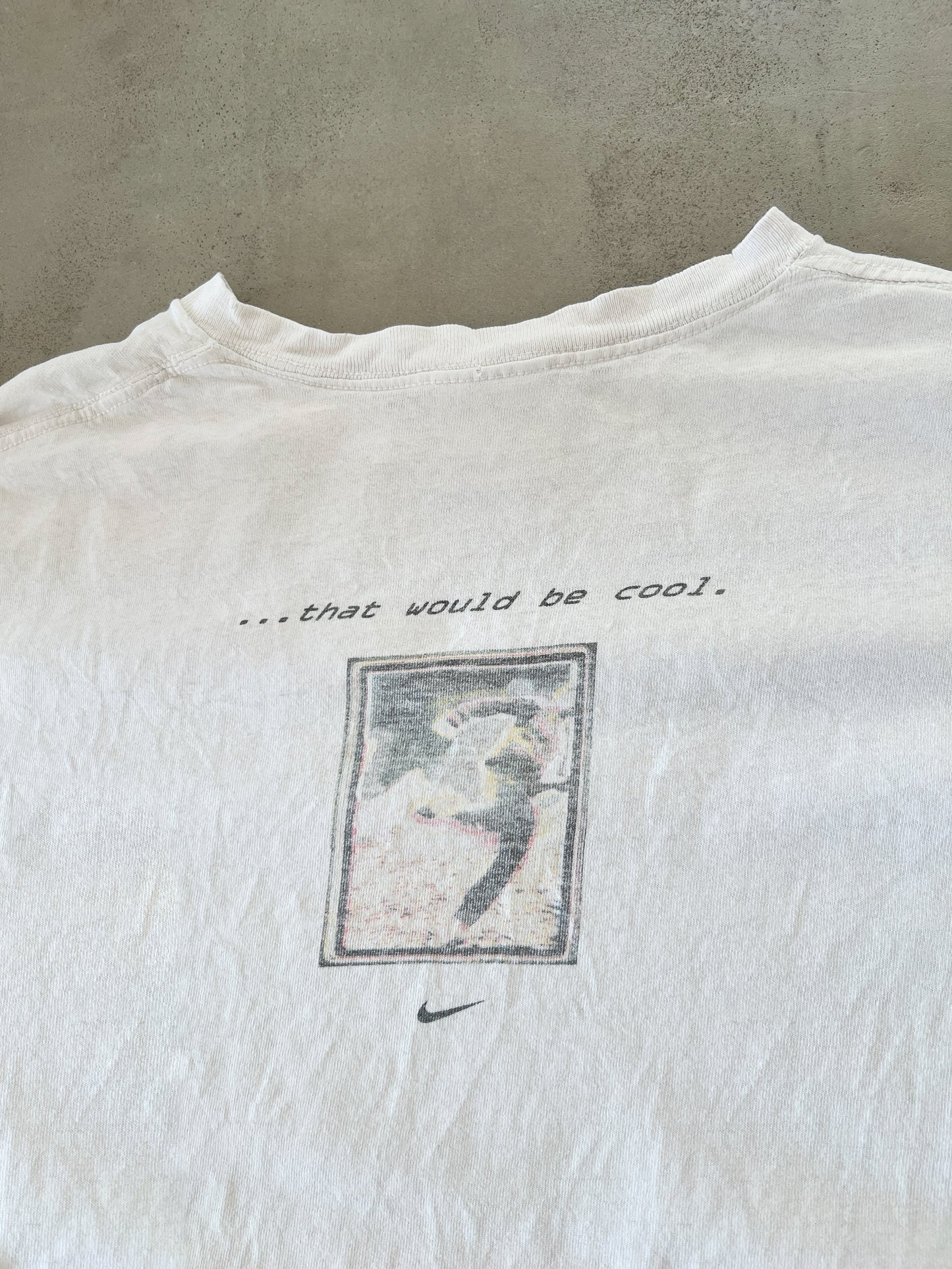 WHITE NIKE RUNNING TEE - 1990S - L