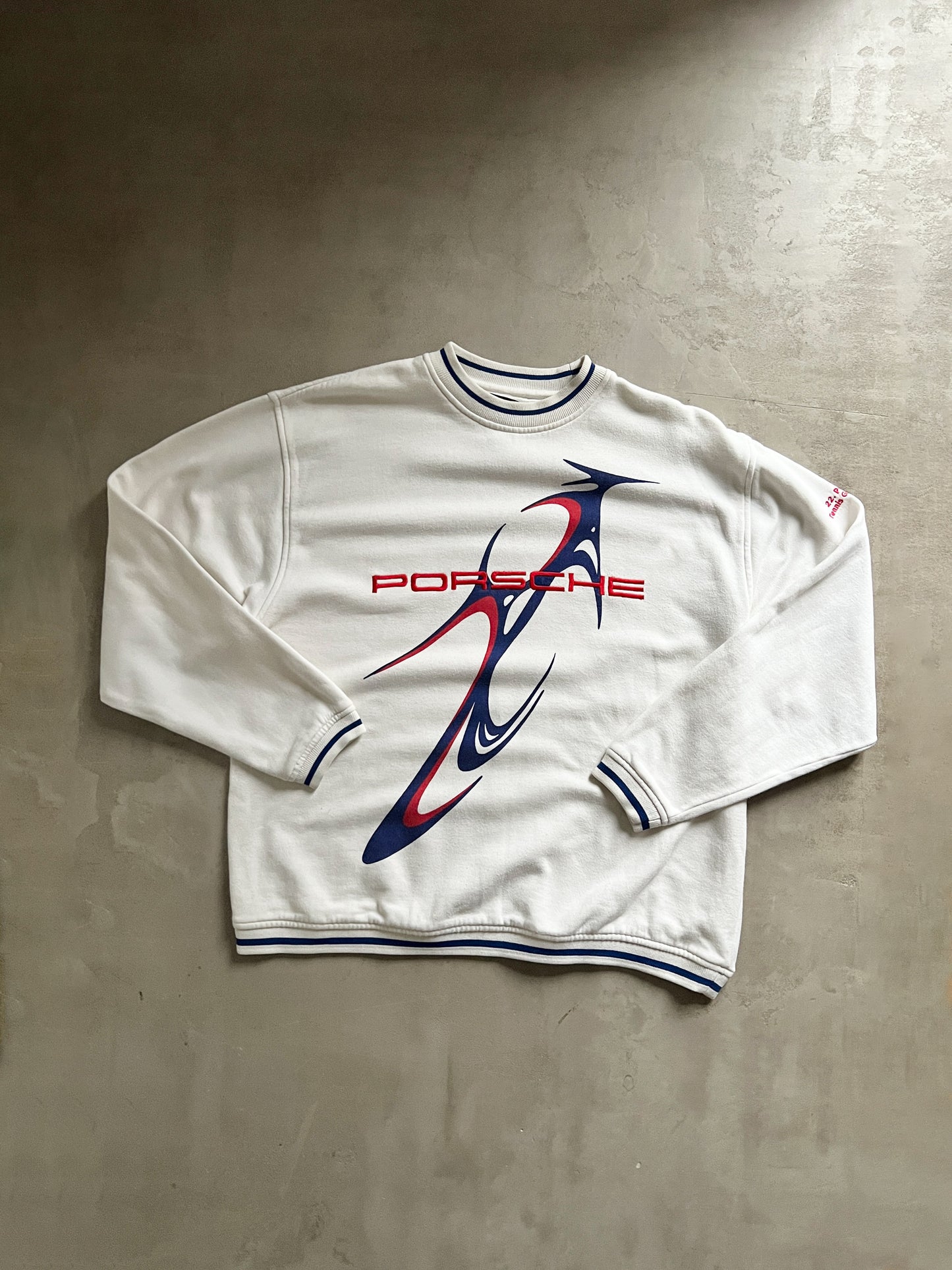 CREME WHITE PORSCHE SWEATER - 1990S - L/XL