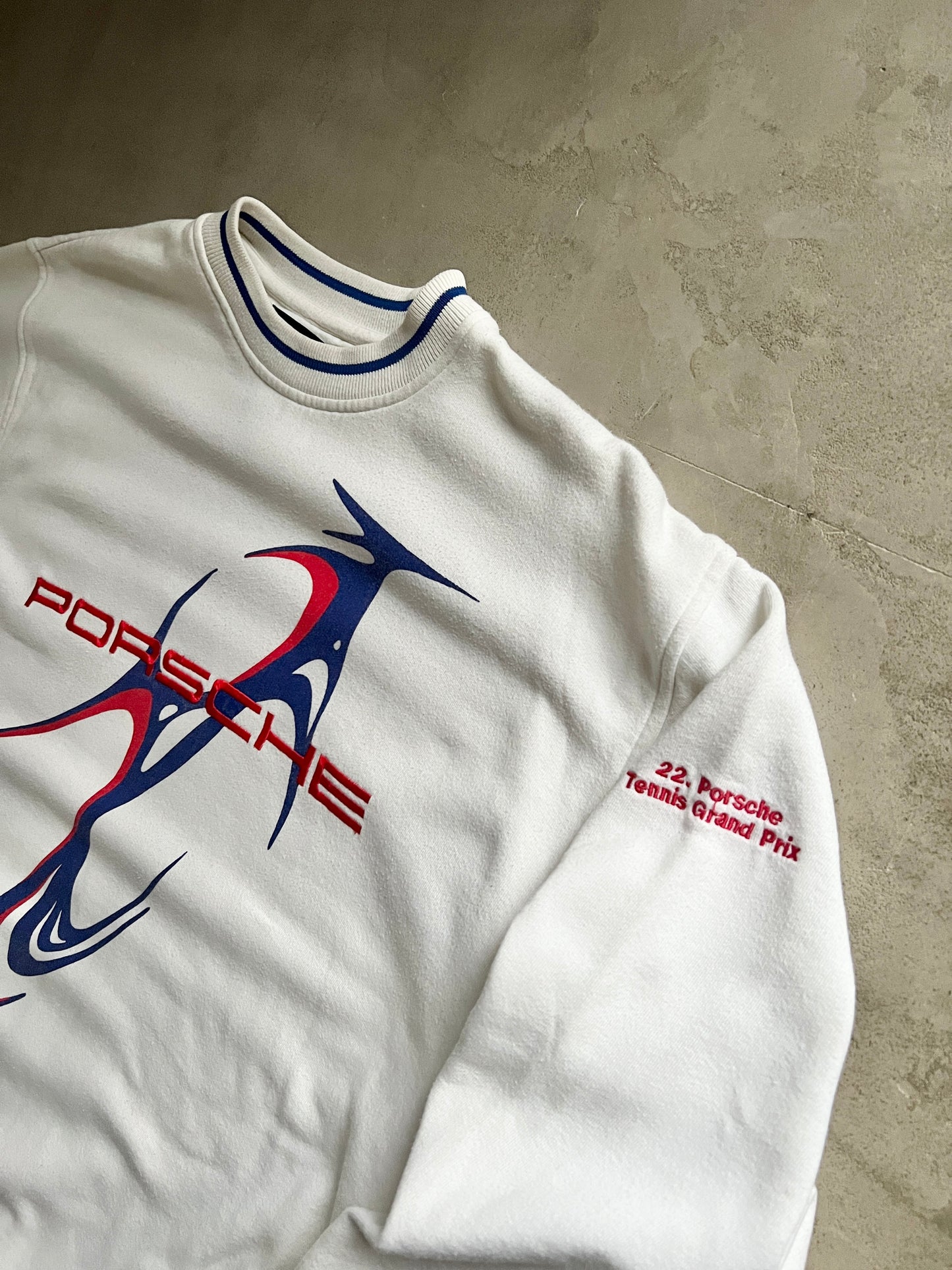 CREME WHITE PORSCHE SWEATER - 1990S - L/XL