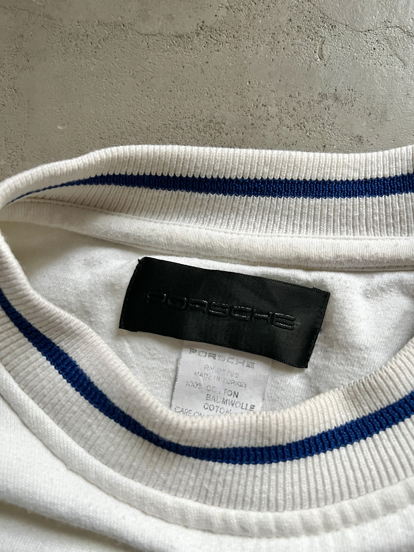 CREME WHITE PORSCHE SWEATER - 1990S - L/XL