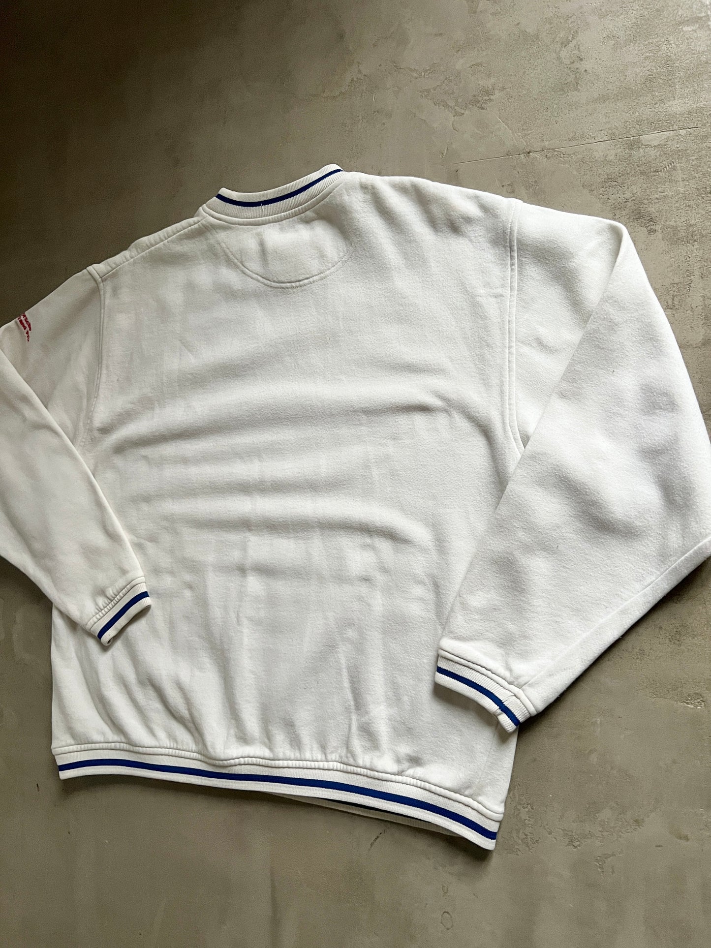 CREME WHITE PORSCHE SWEATER - 1990S - L/XL