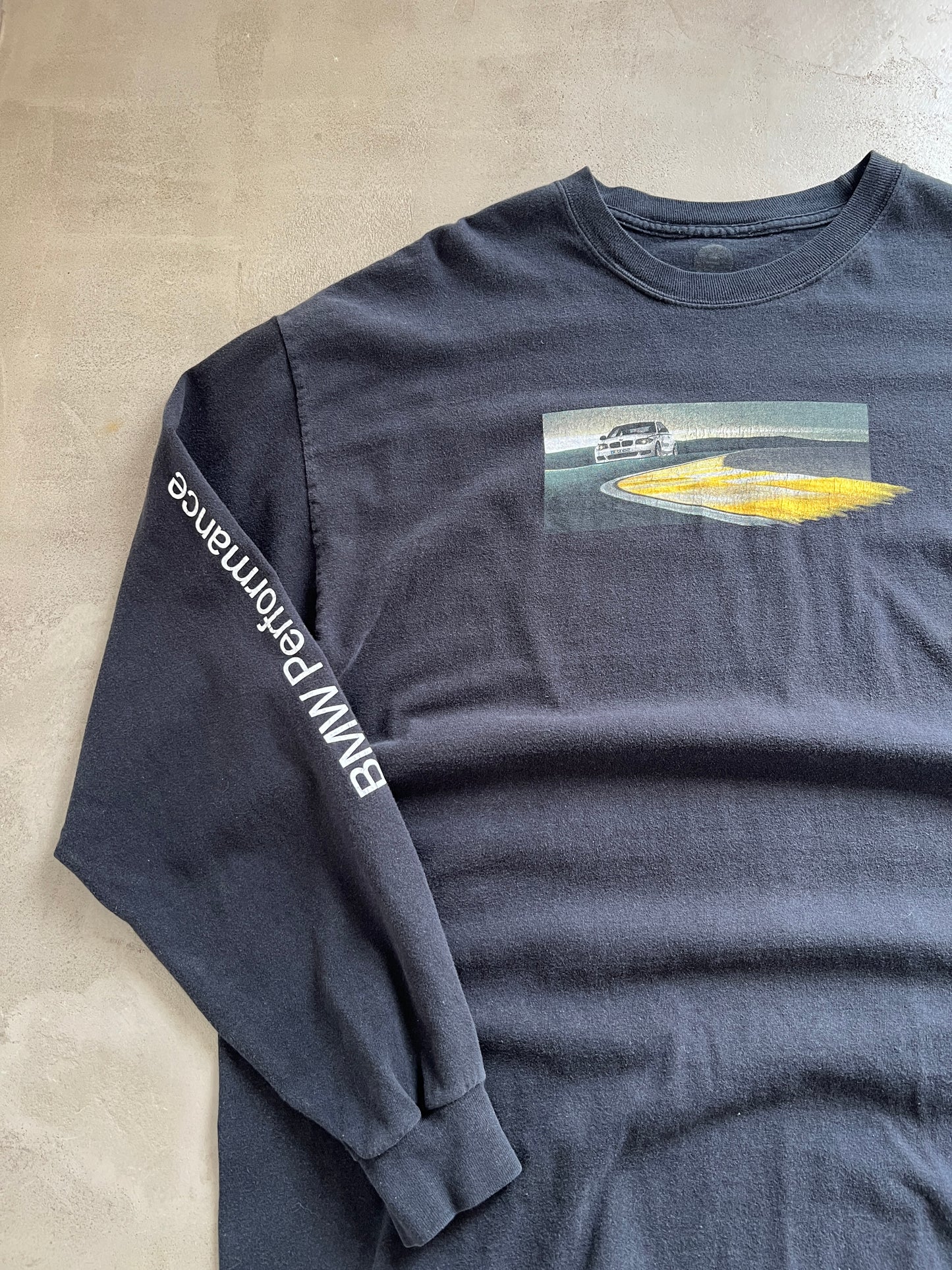 BLACK BMW LONGSLEEVE - 2000S