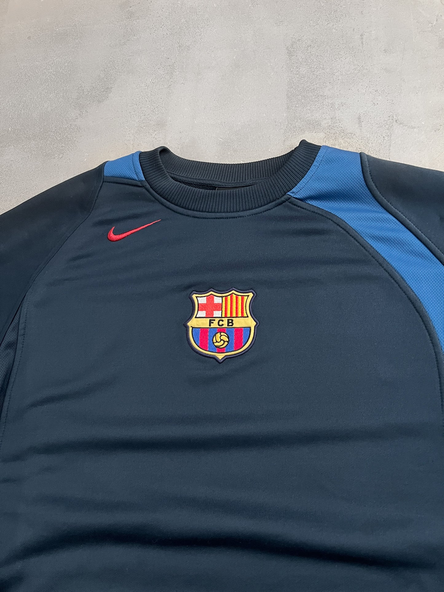 NAVY FC BARCELONA NIKE SWEATER - 2000S - L