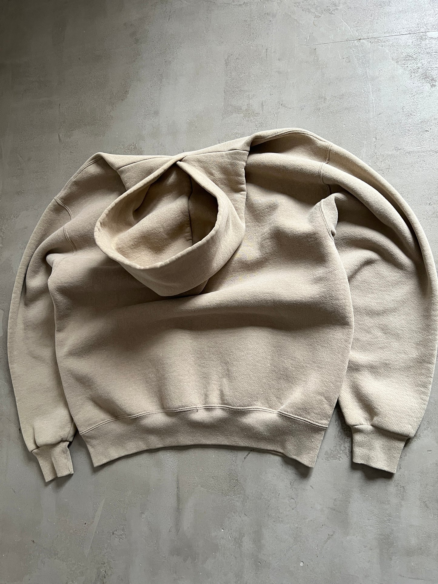TAN RUSSELL HOODIE - 1990S - L