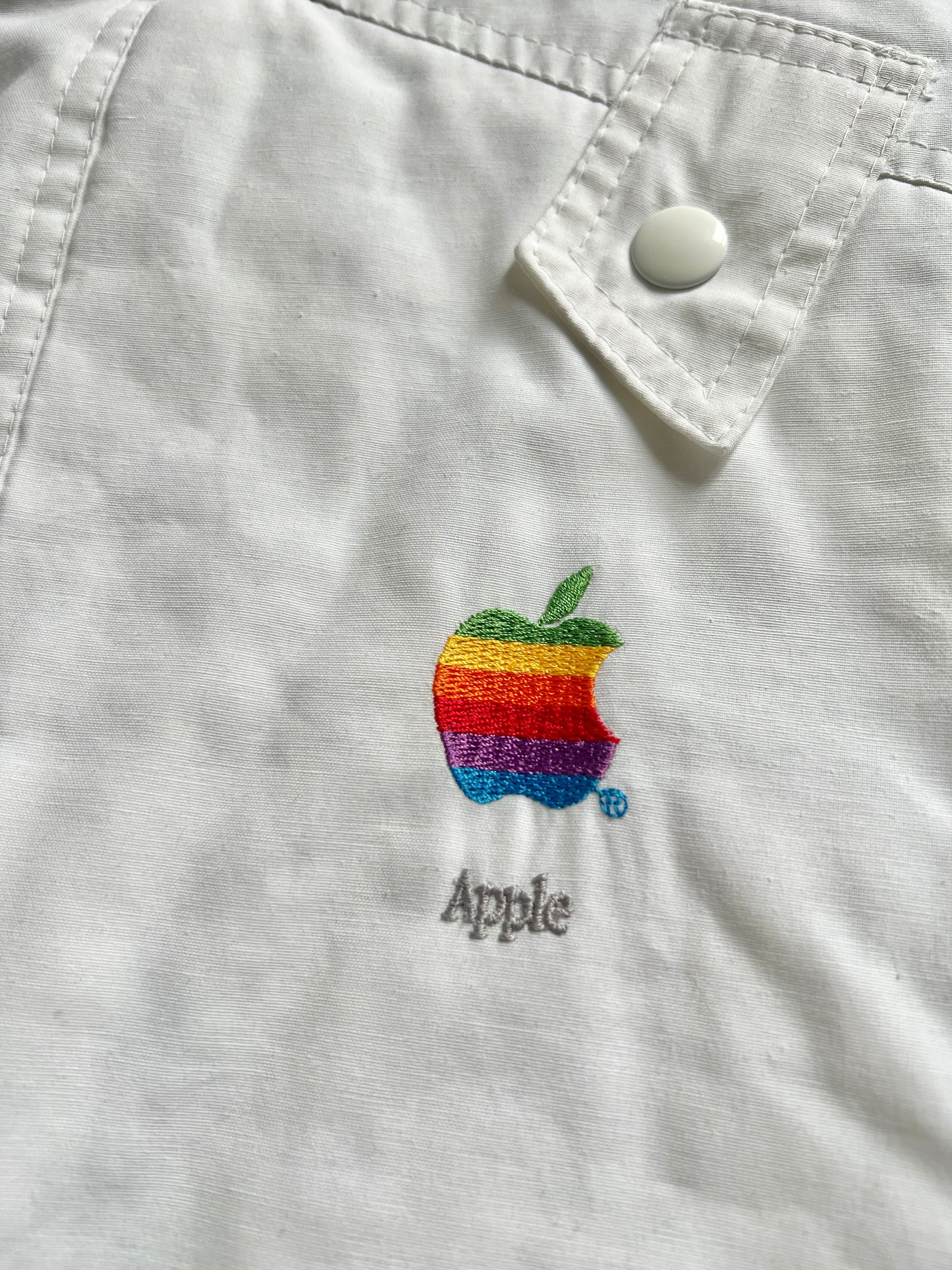 WHITE APPLE JACKET - 1990S - L/M