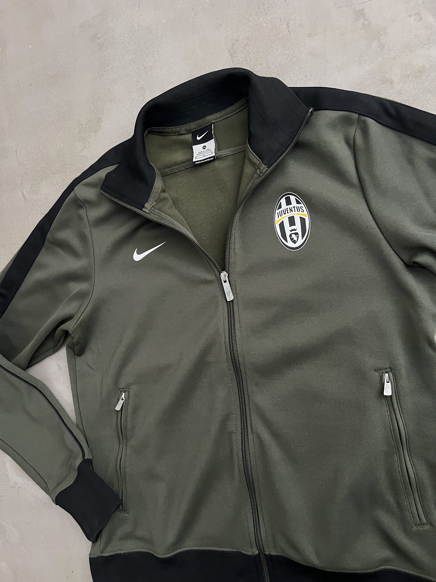 KHAKI JUVENTUS NIKE JACKET - 2000S - S/M