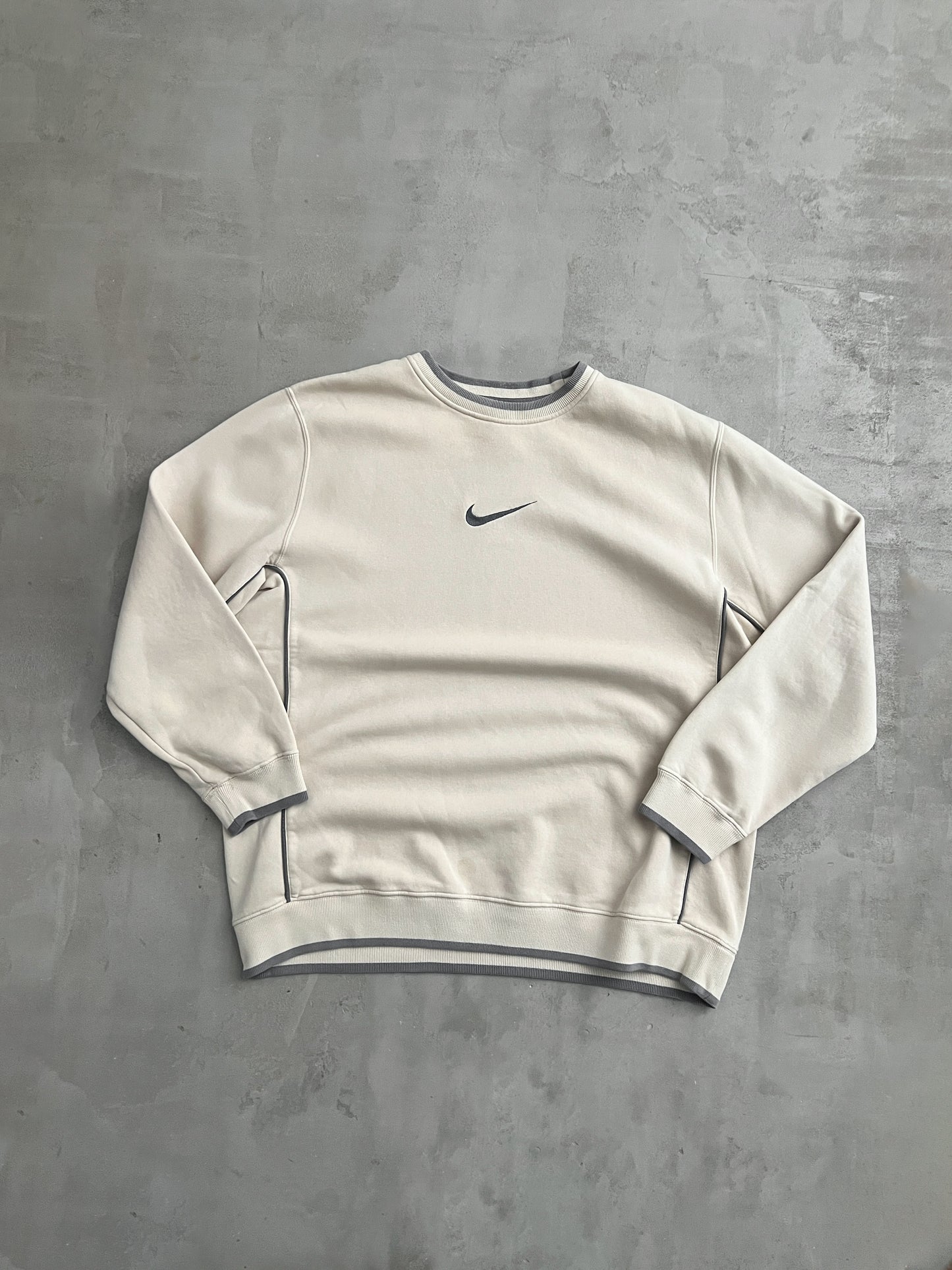 CREME NIKE SWEATER - 2000S - XL