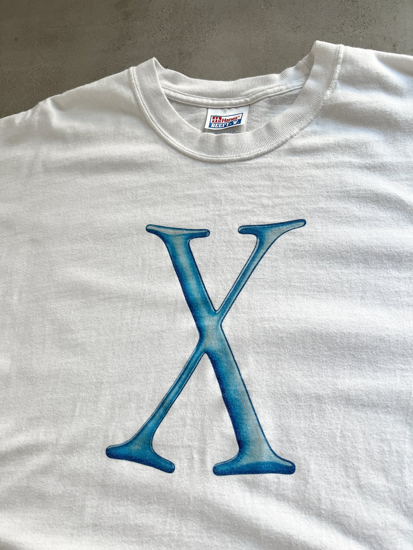 WHITE APPLE MAC OS "X" TEE - 2001 - L