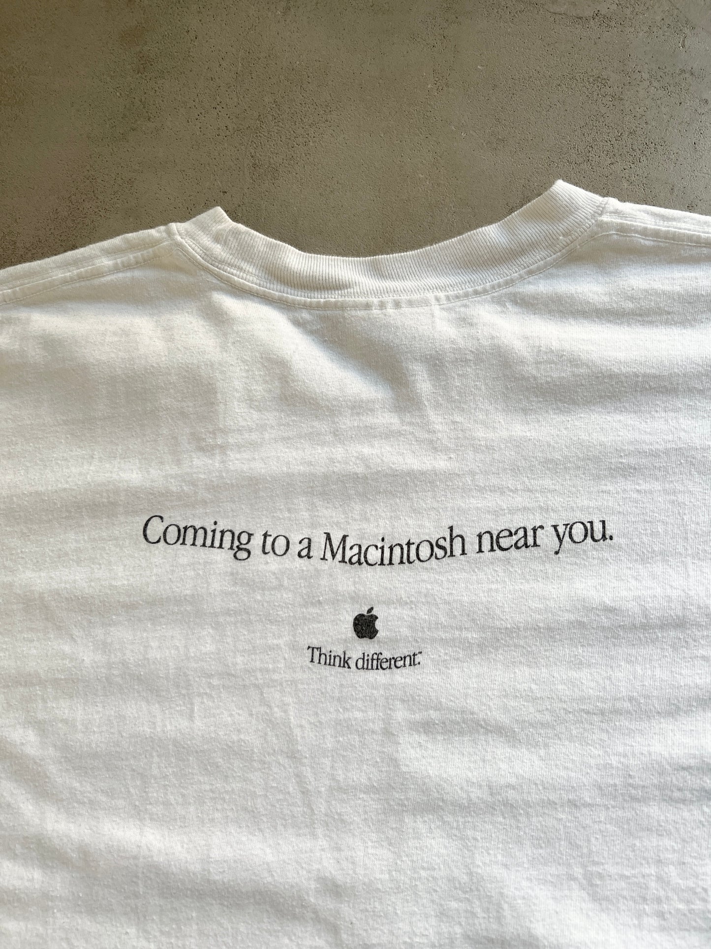 WHITE APPLE MAC OS "X" TEE - 2001 - L