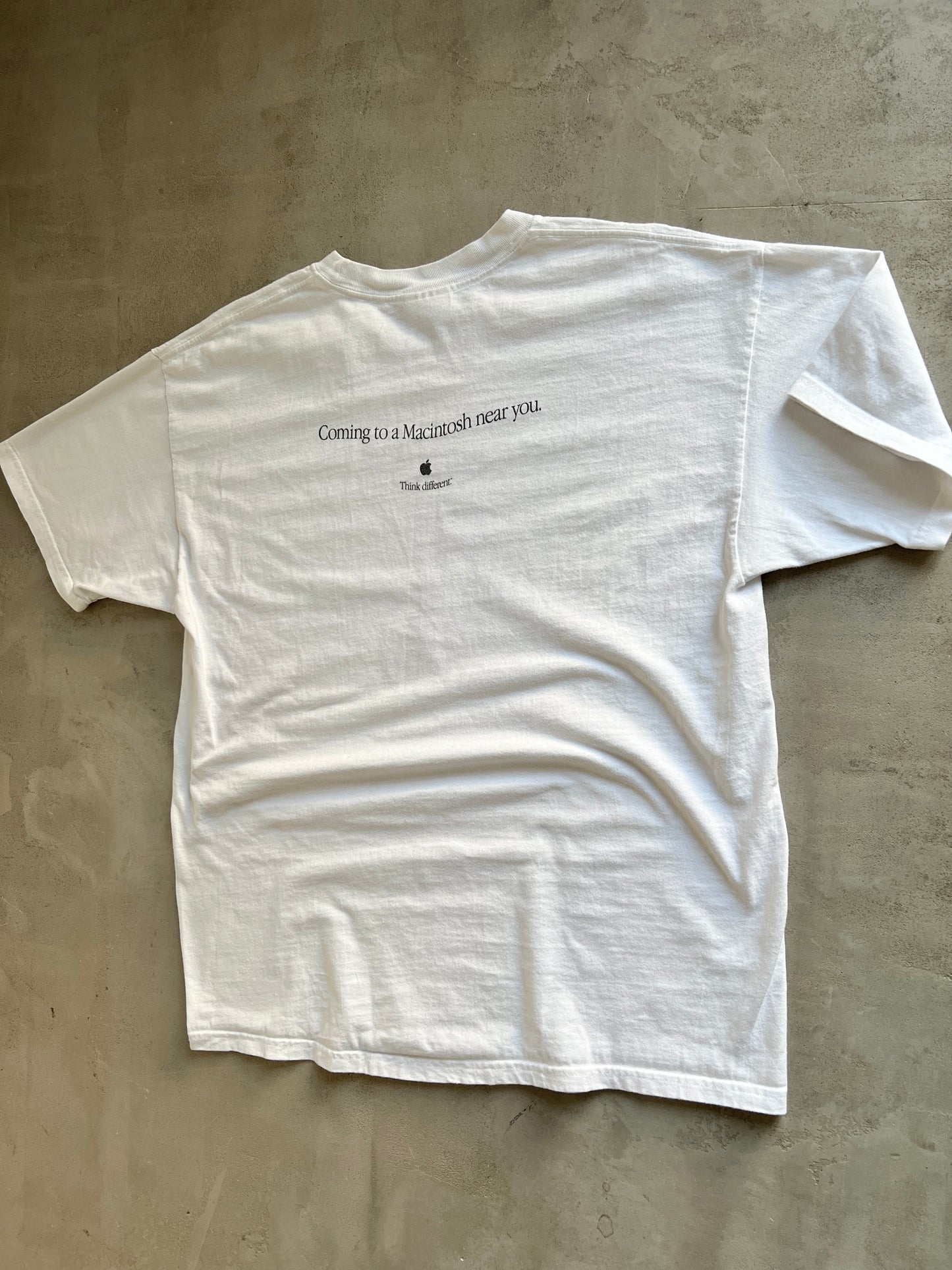 WHITE APPLE MAC OS "X" TEE - 2001 - L