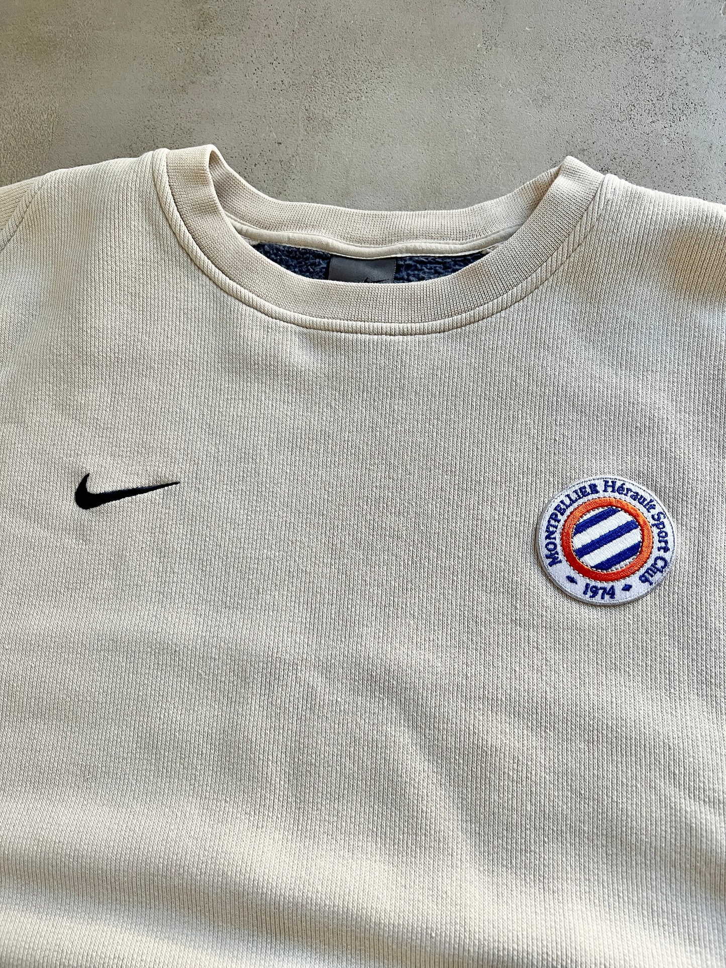 CREME HSC MONTPELLIER NIKE SWEATER - 2000S - M